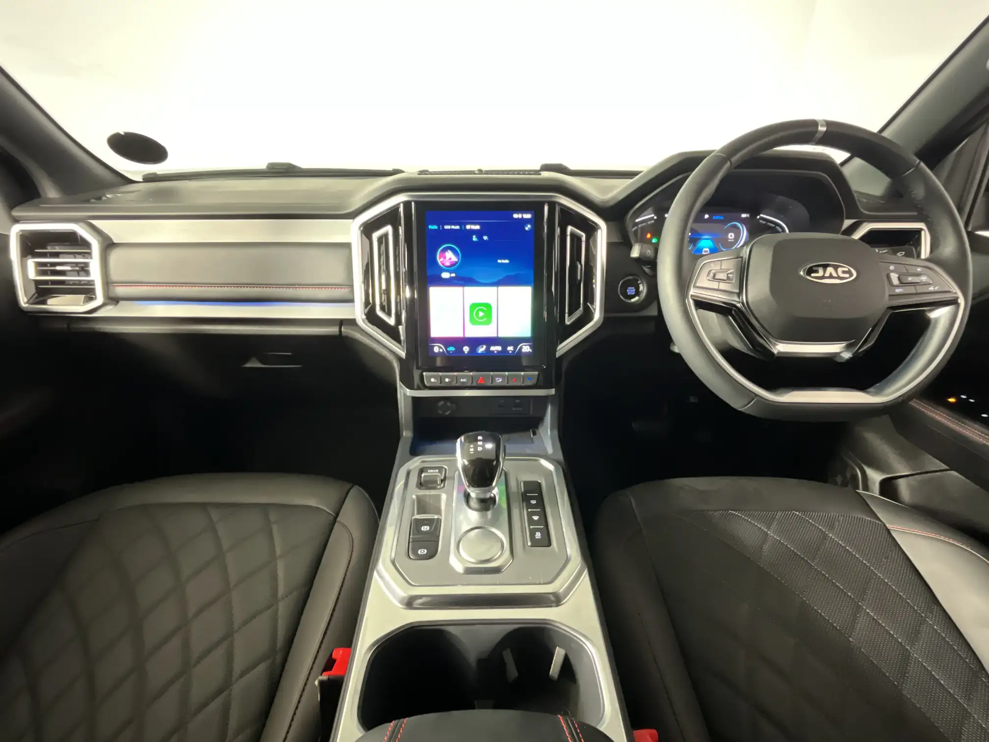 JAC T9