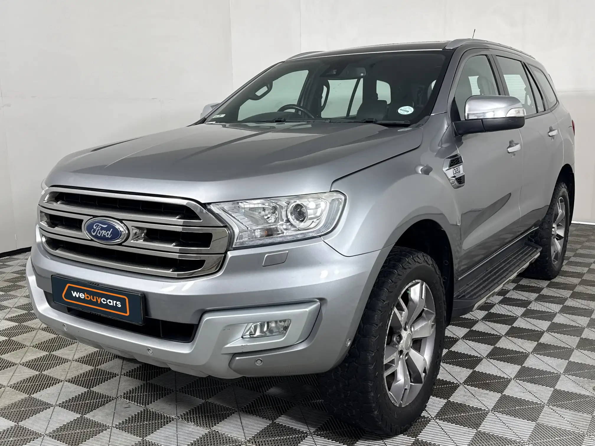 2016 Ford Everest