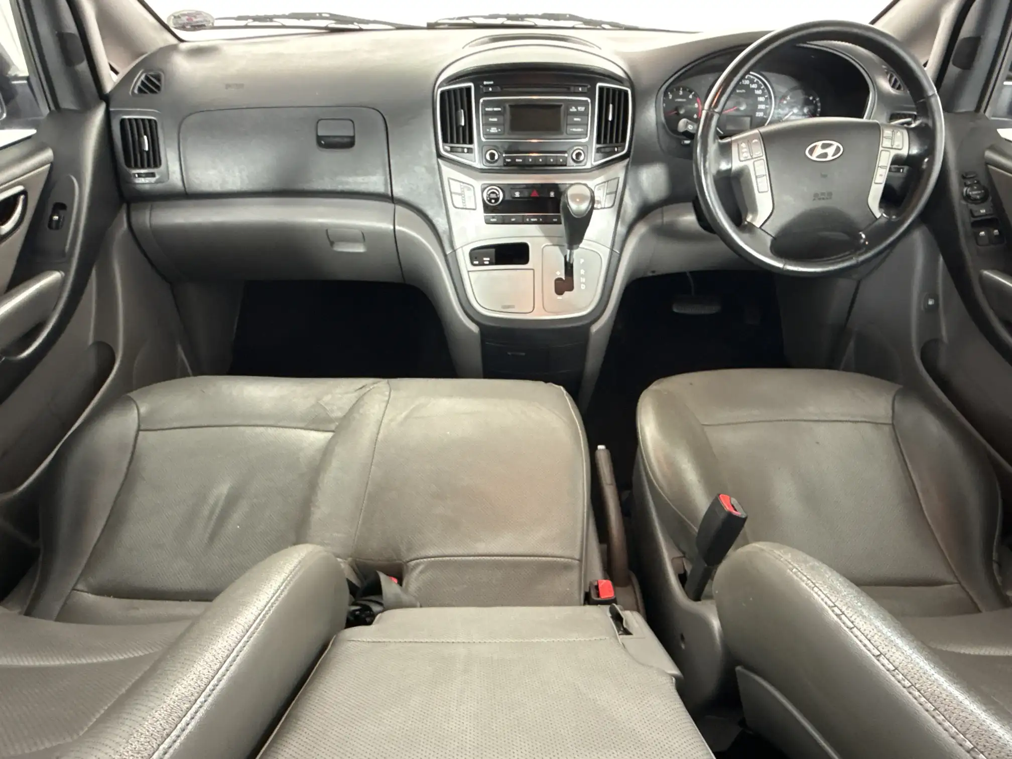 Hyundai H-1