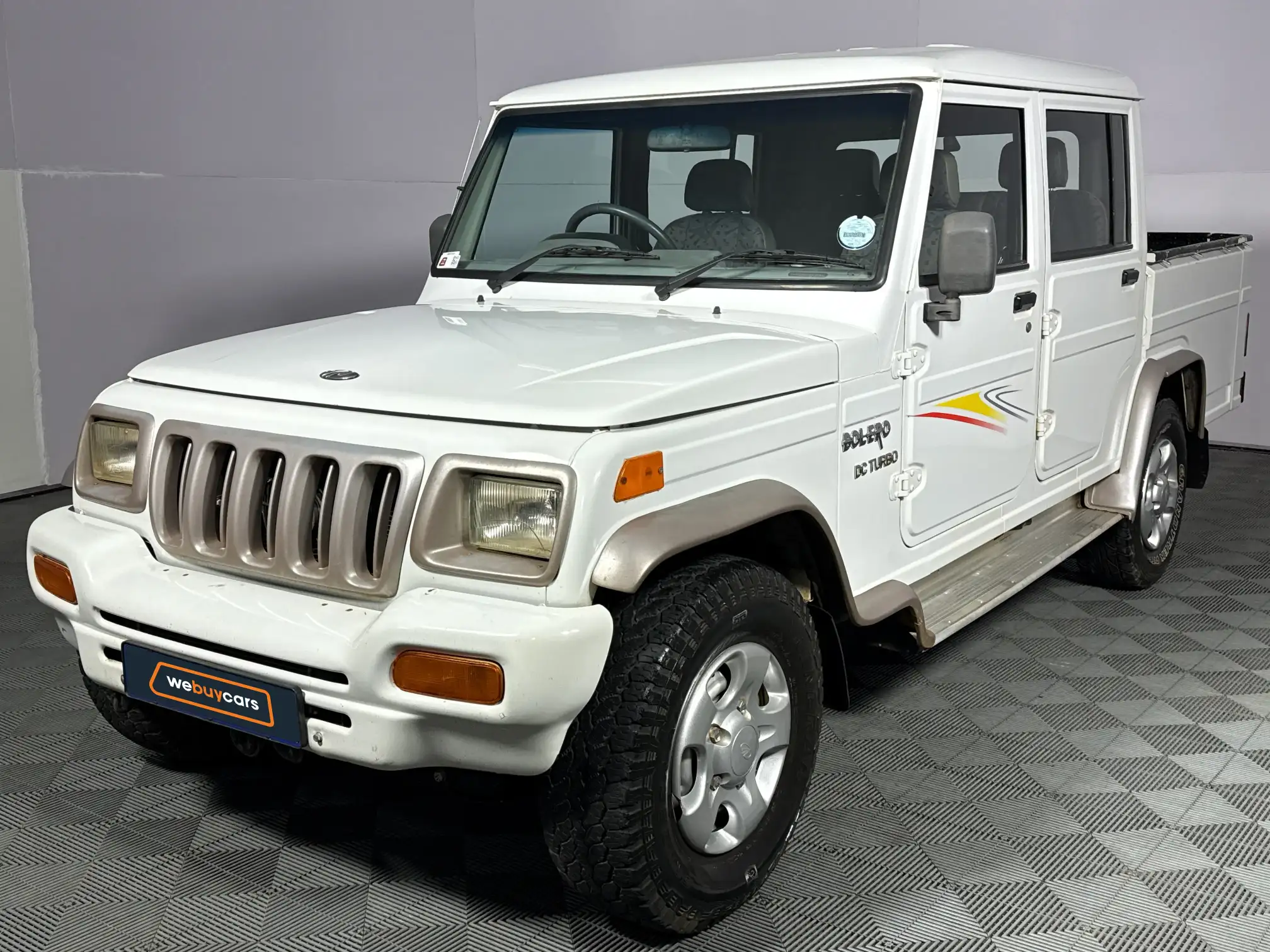2022 Mahindra Bolero