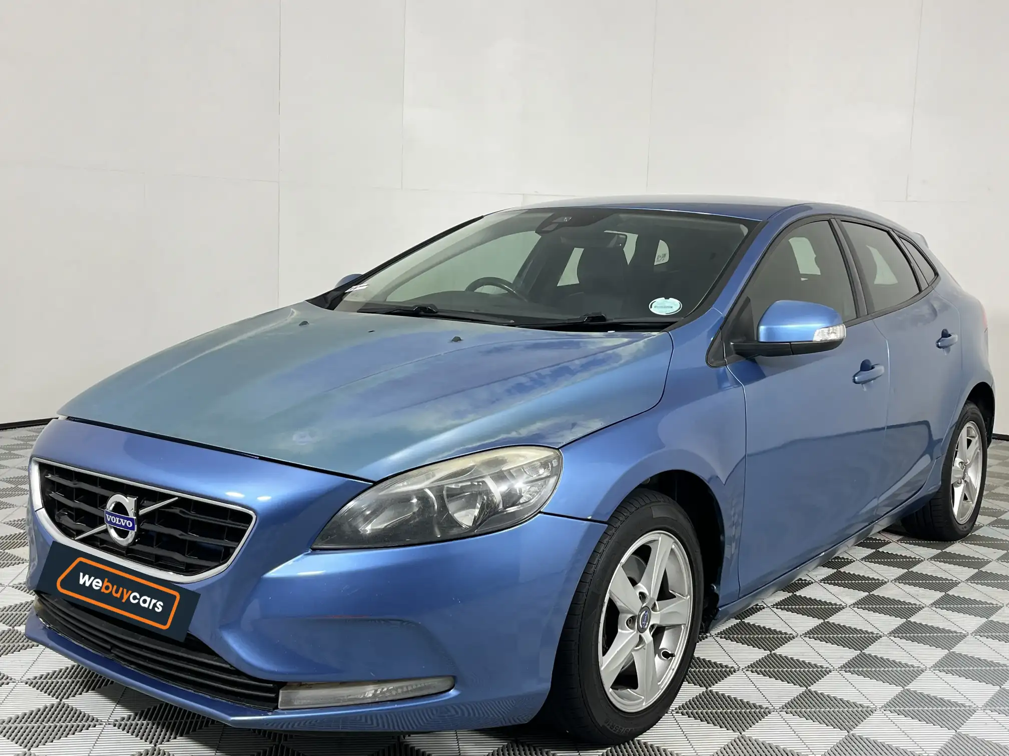 Volvo V40