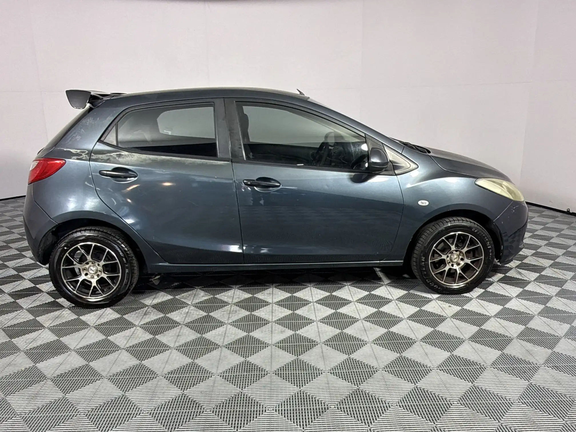 Mazda Mazda 2