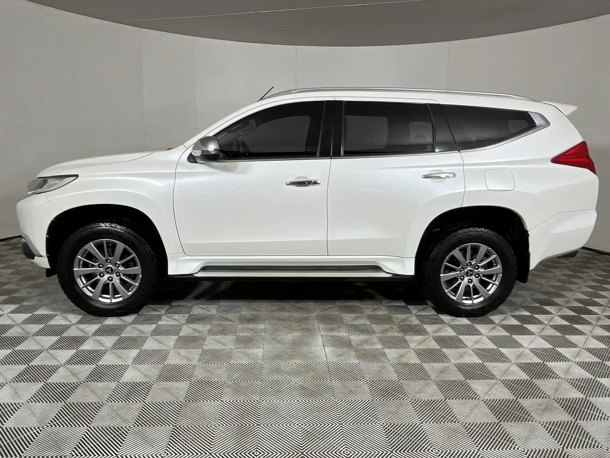 Mitsubishi Pajero Sport
