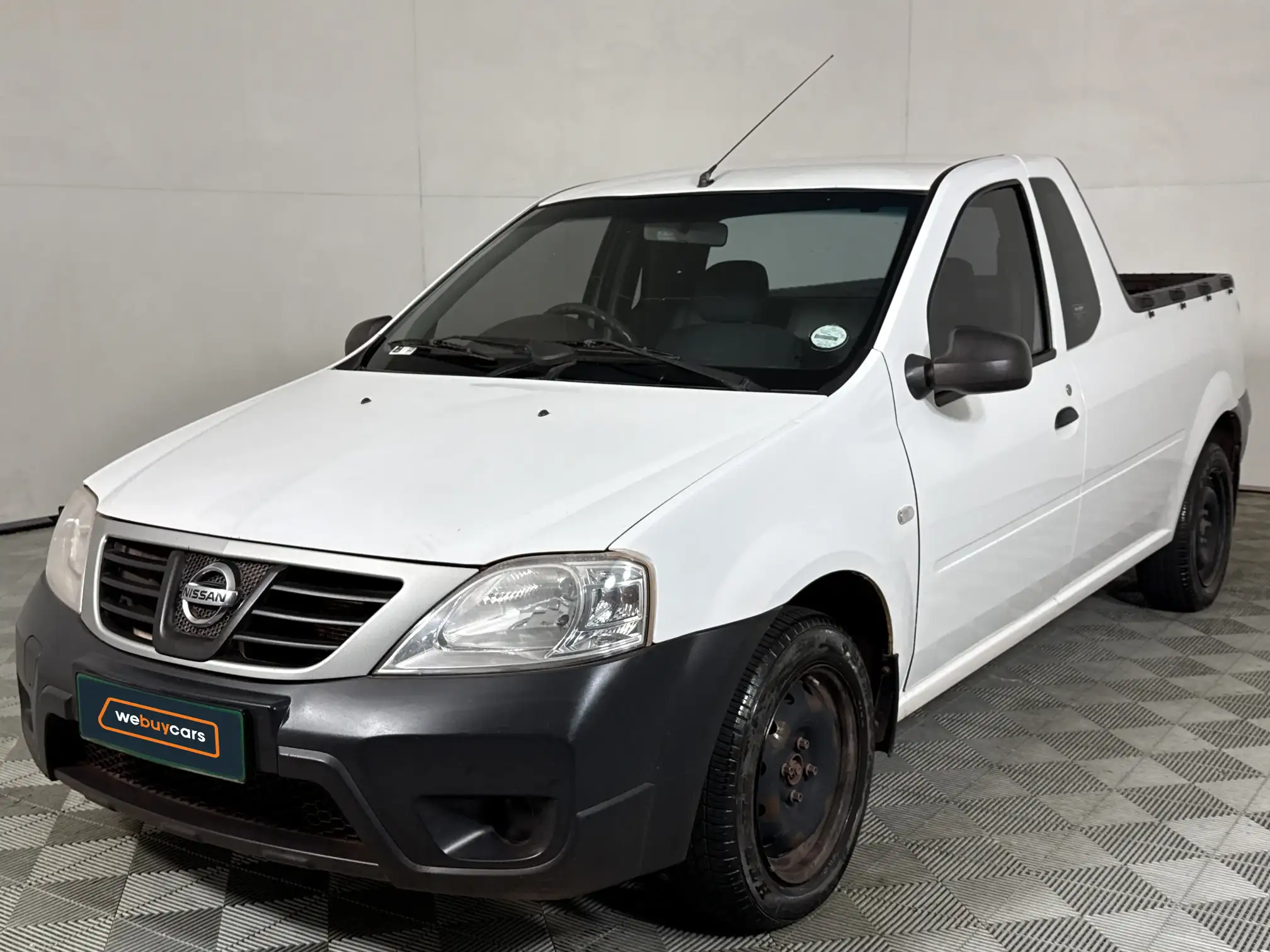 2015 Nissan NP200