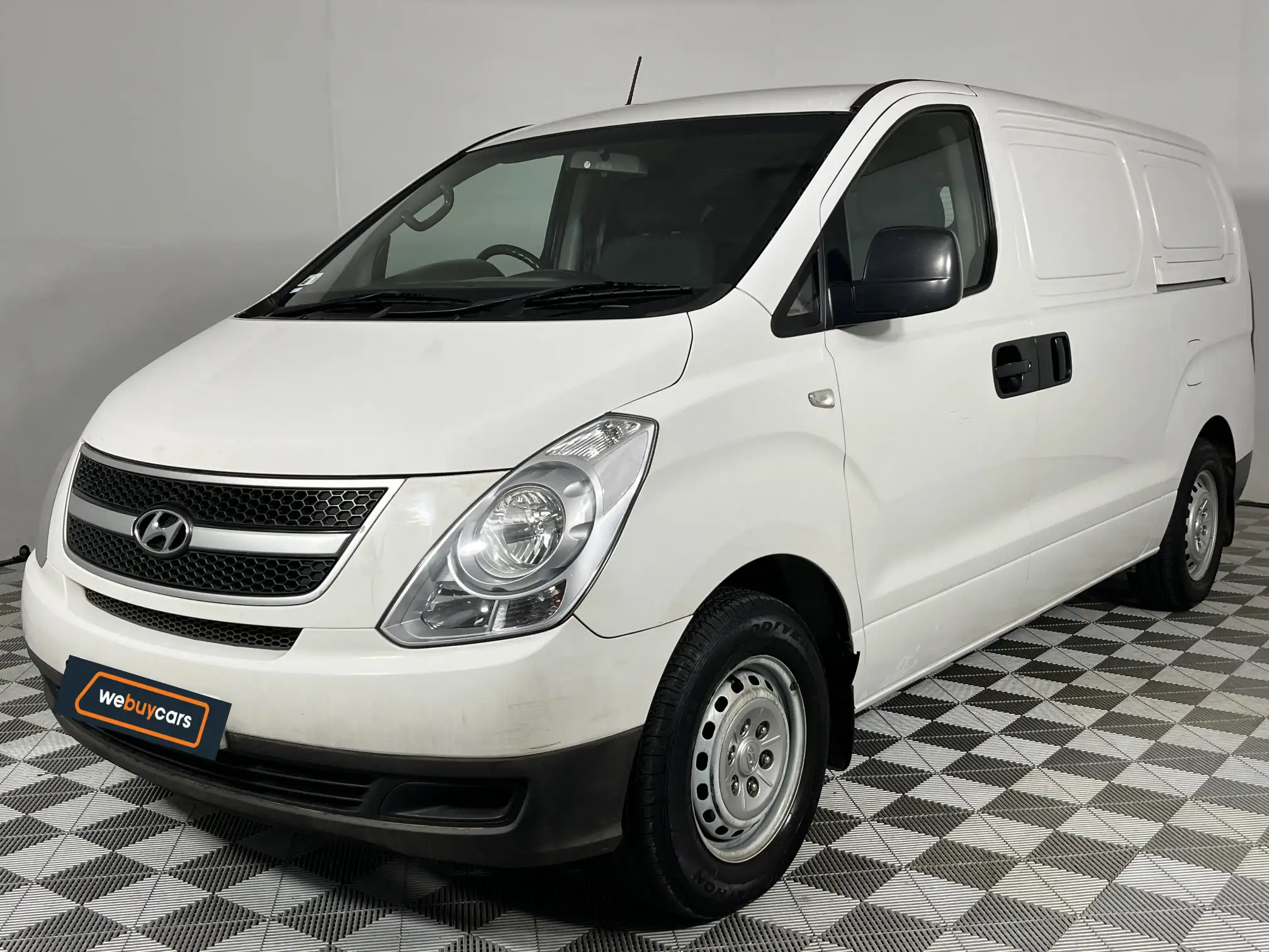 Hyundai H-1