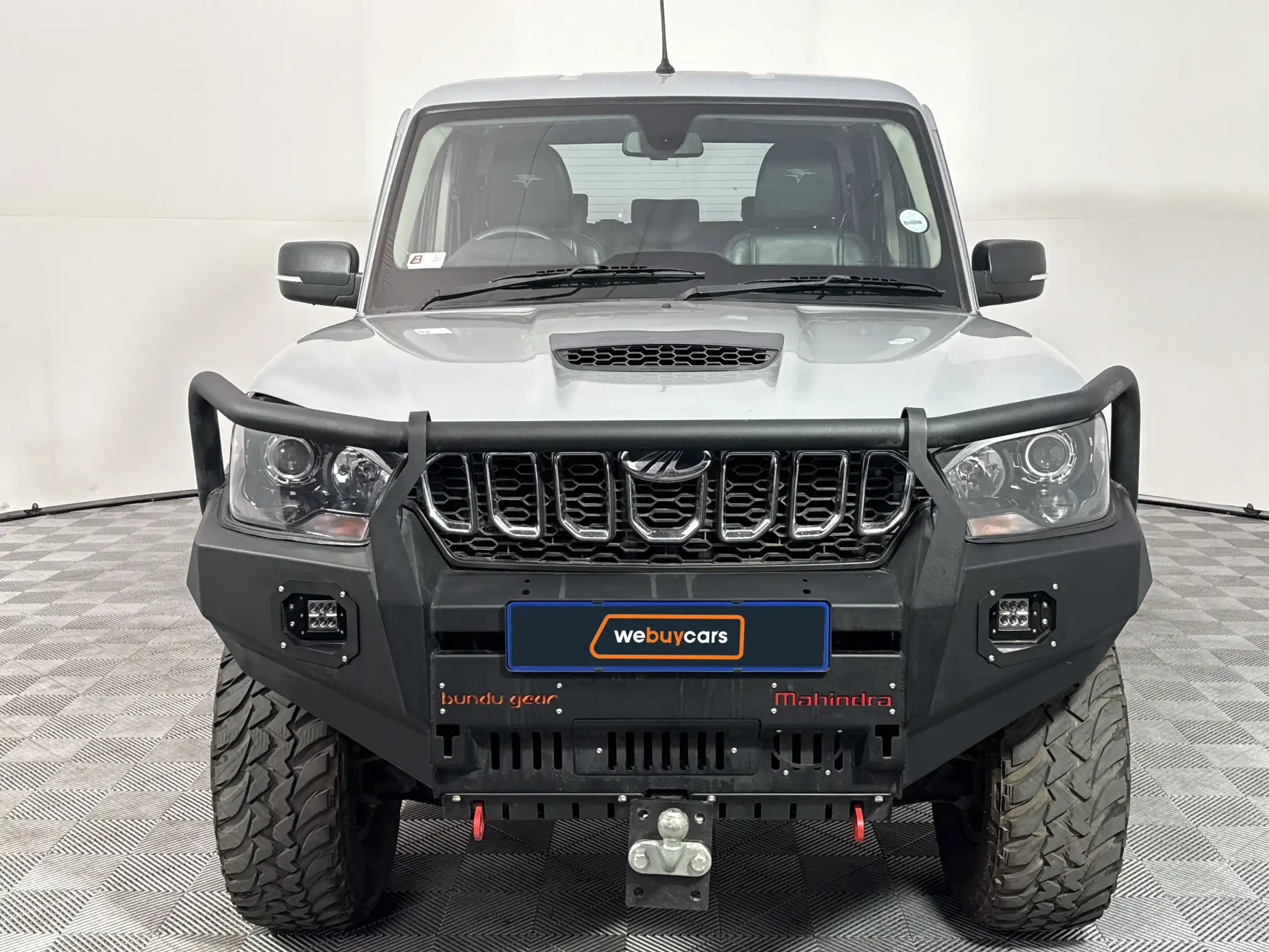 Mahindra PIK UP