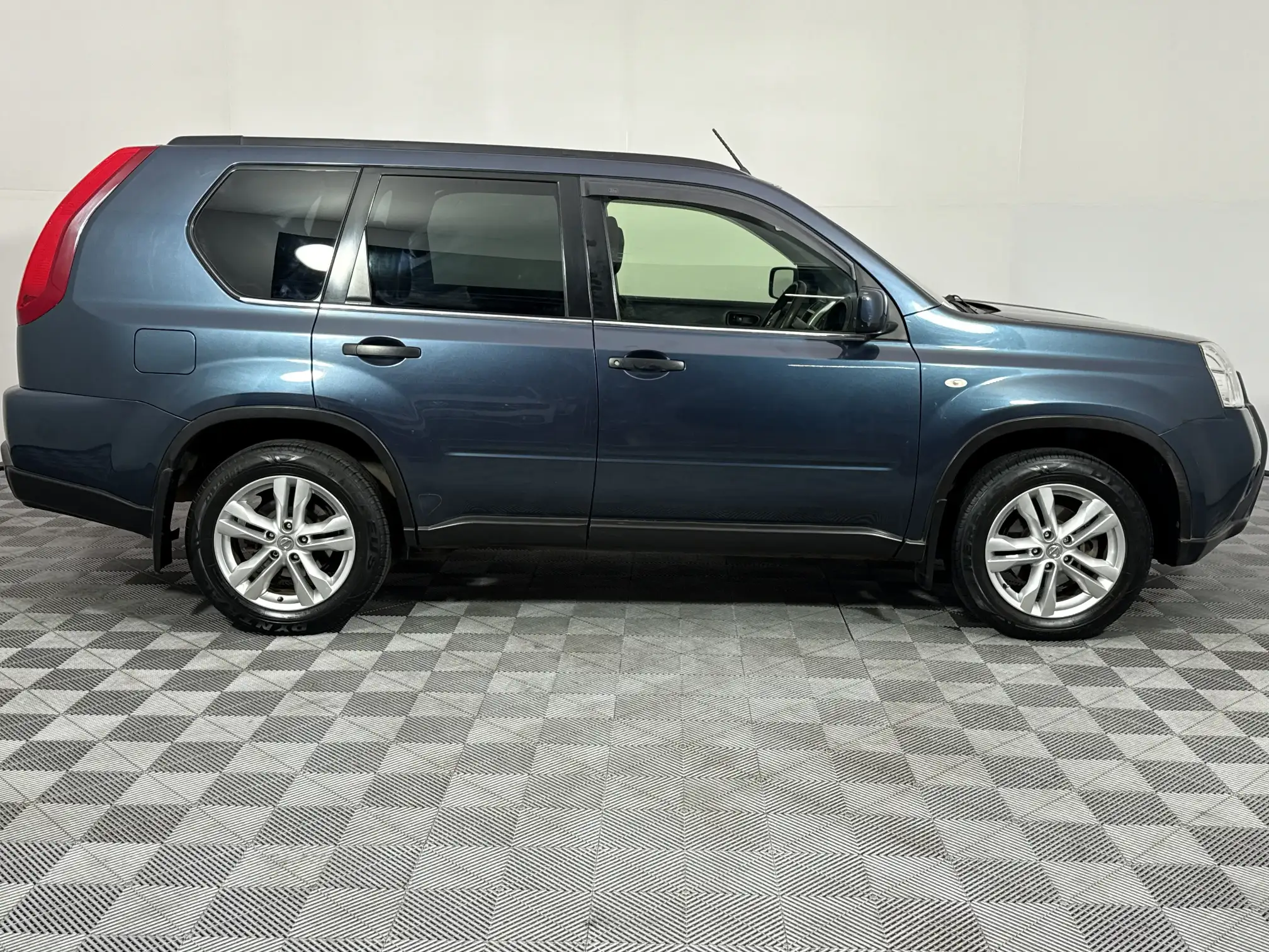 Nissan X Trail