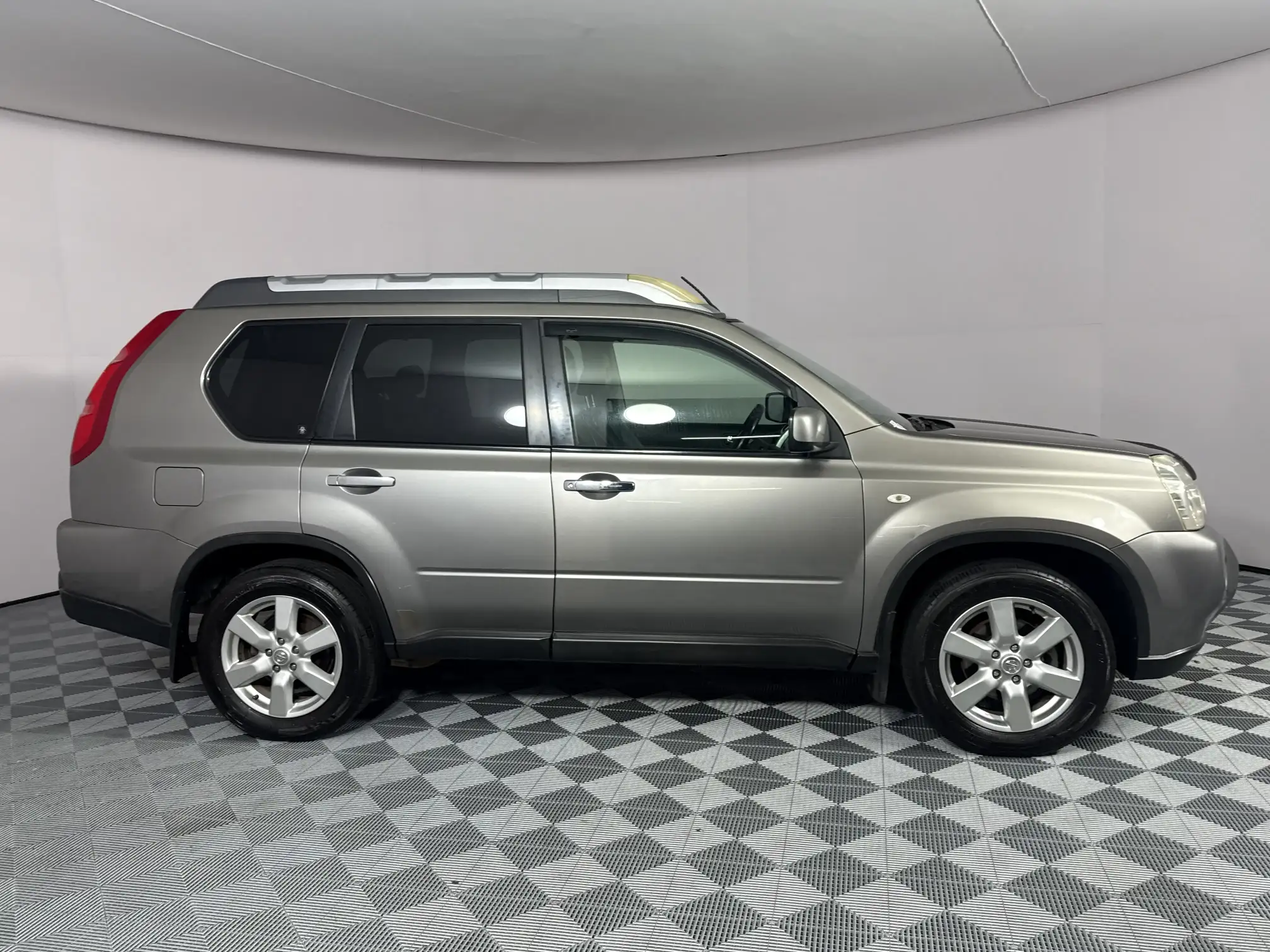 Nissan X Trail