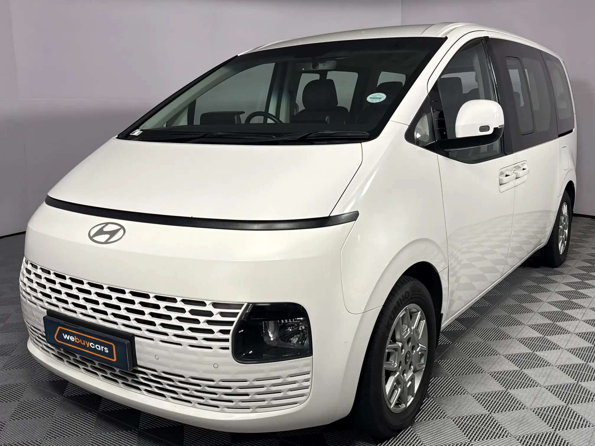 2024 Hyundai Staria
