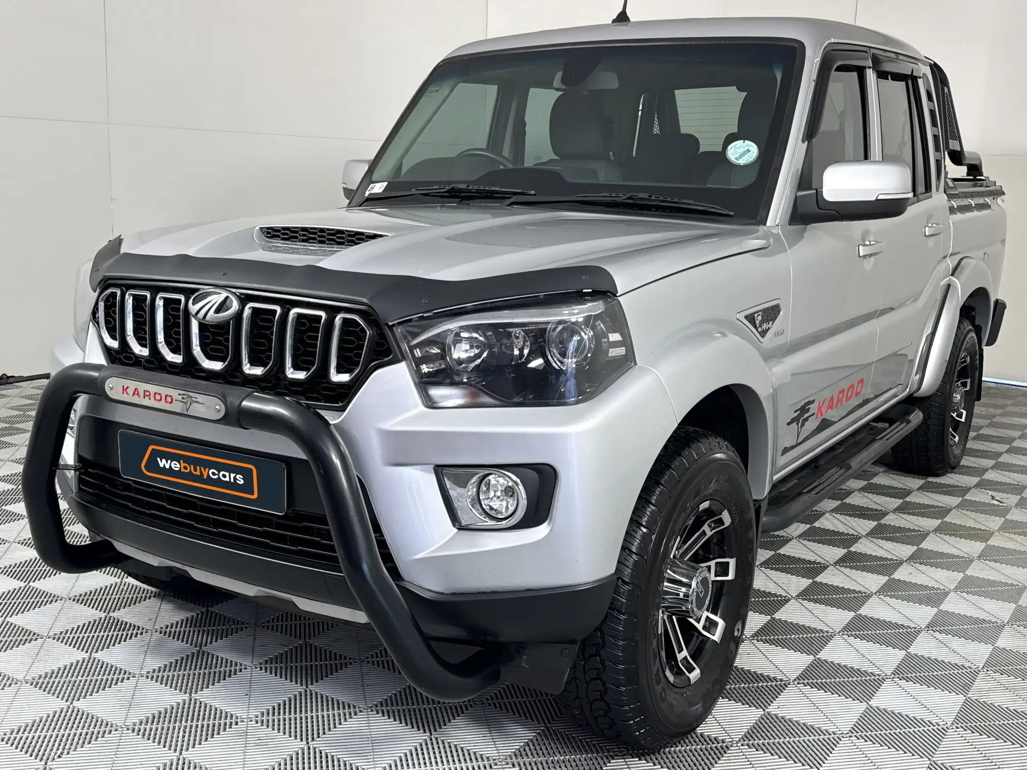 2022 Mahindra PIK UP