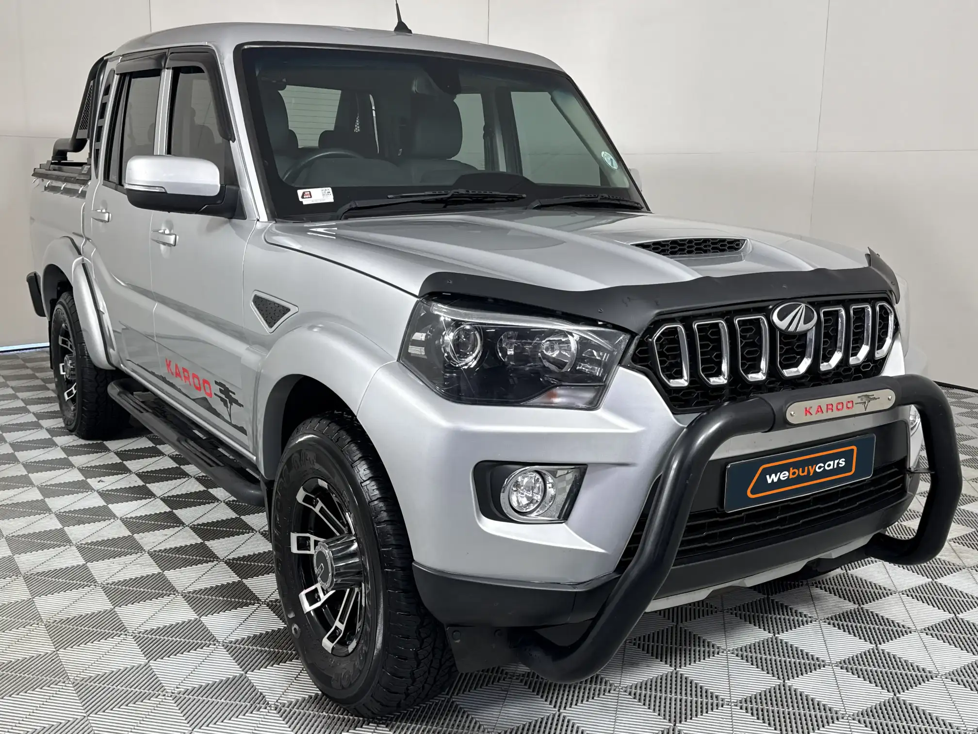 Mahindra PIK UP