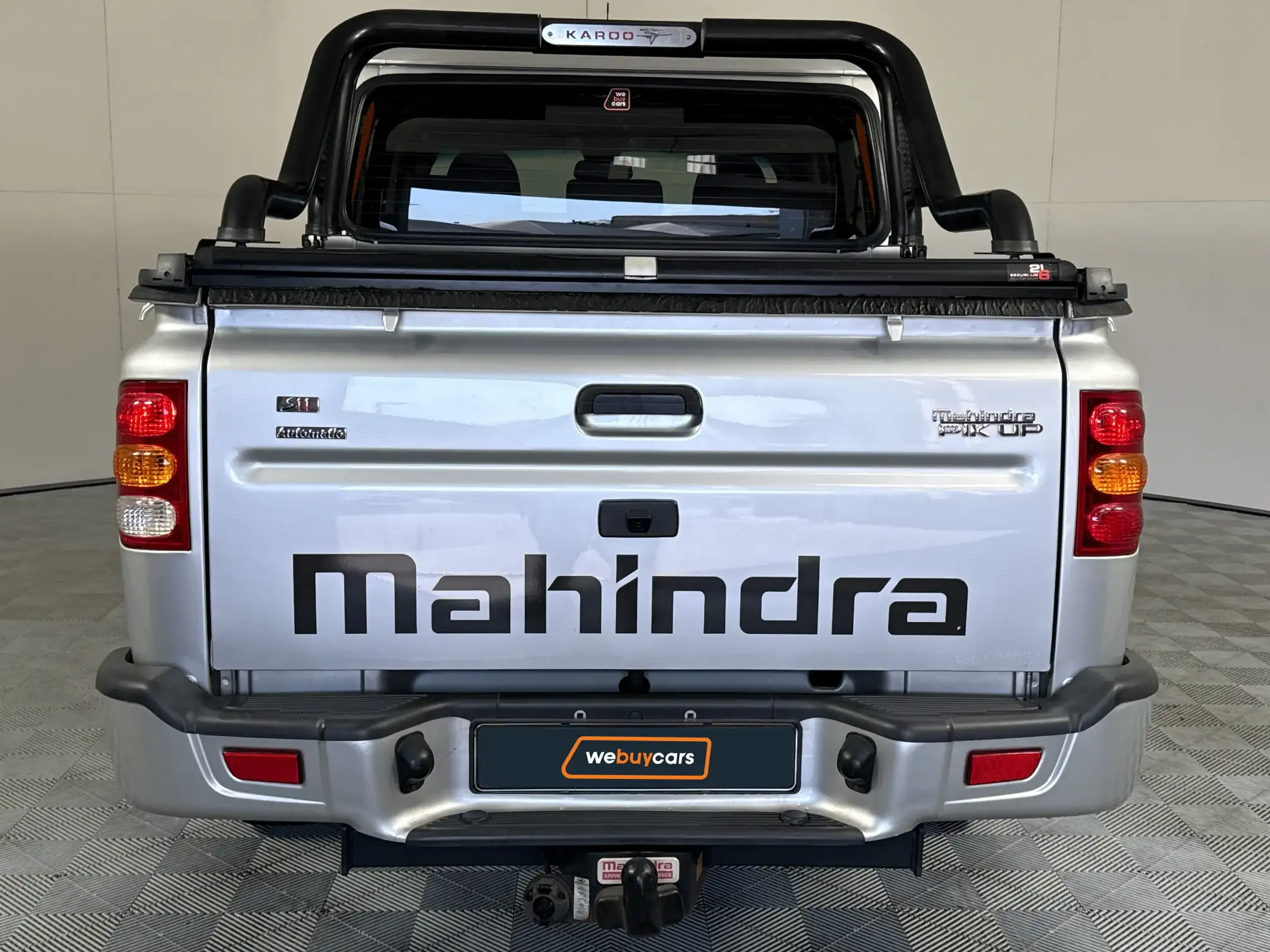 Mahindra PIK UP
