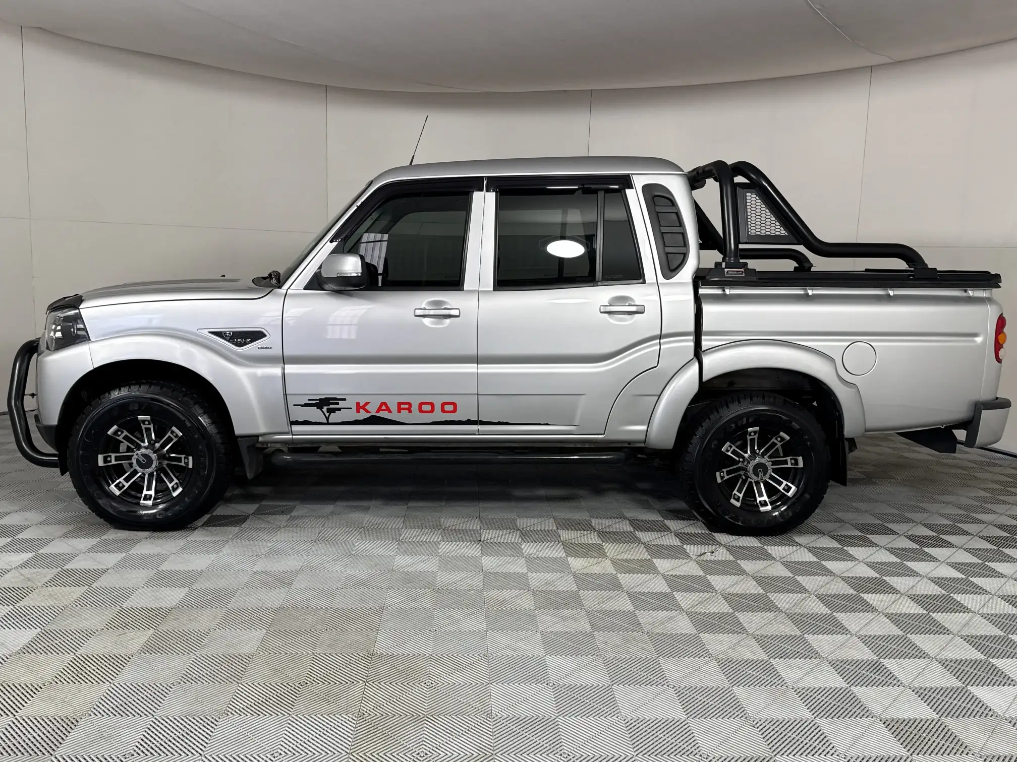 Mahindra PIK UP