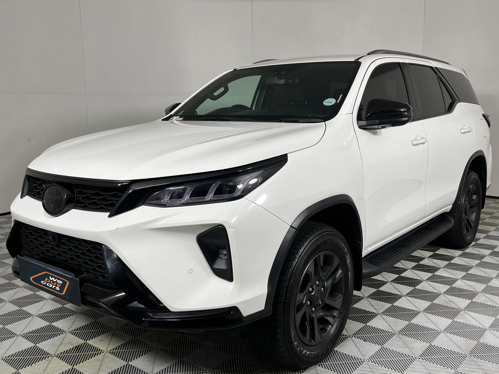 Toyota Fortuner VI 2.8GD-6 VX Auto 