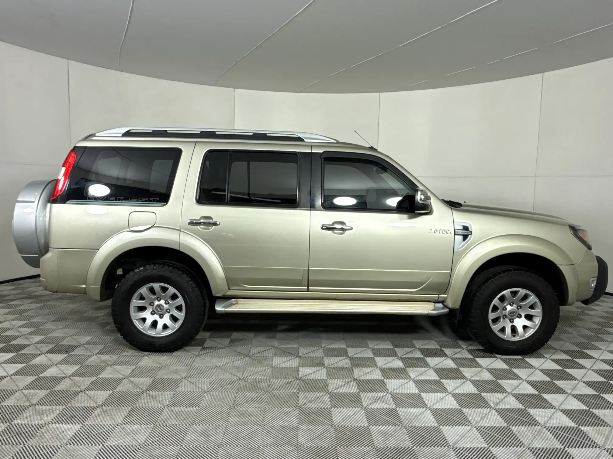 Ford Everest