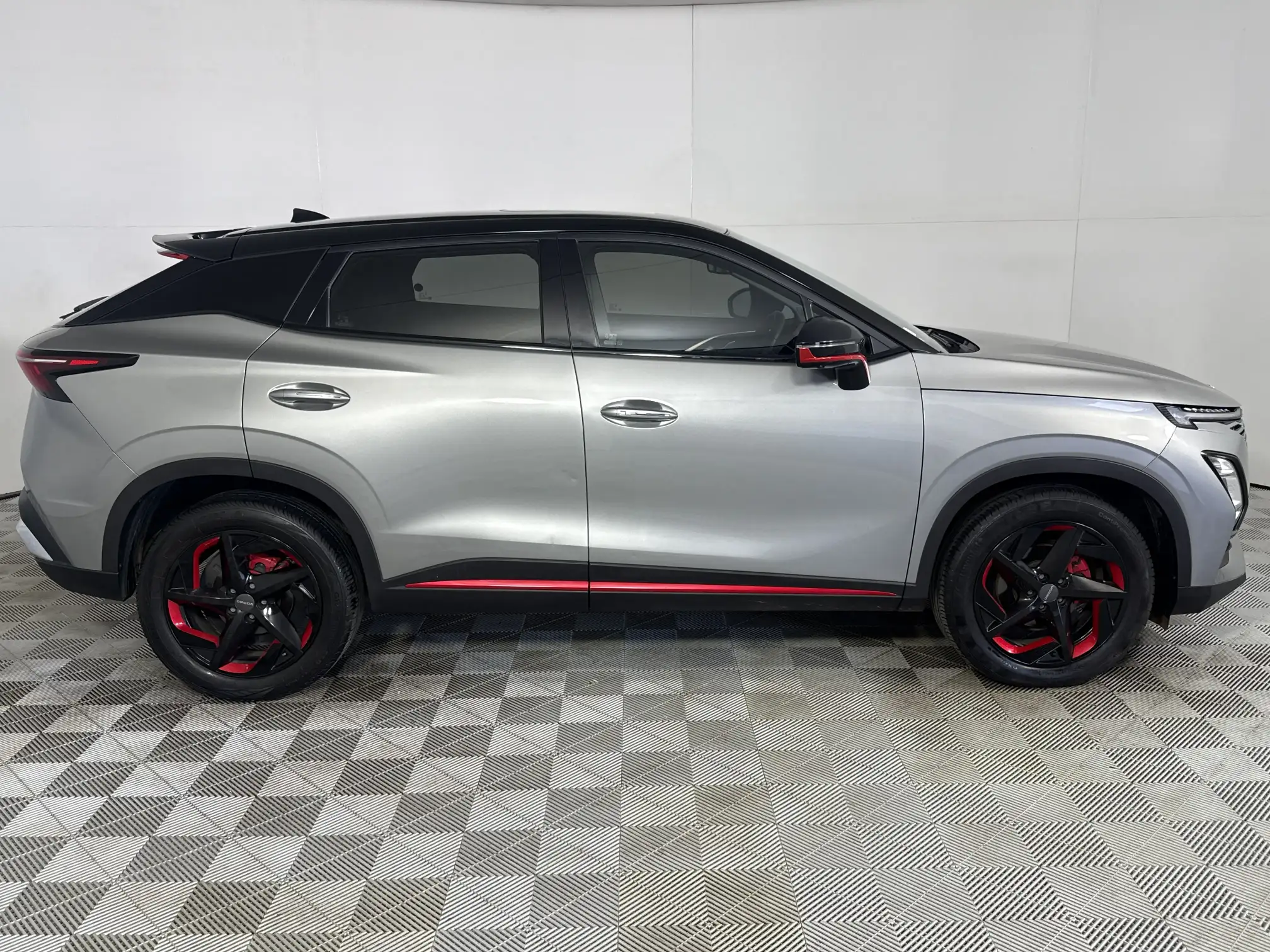 Chery Omoda