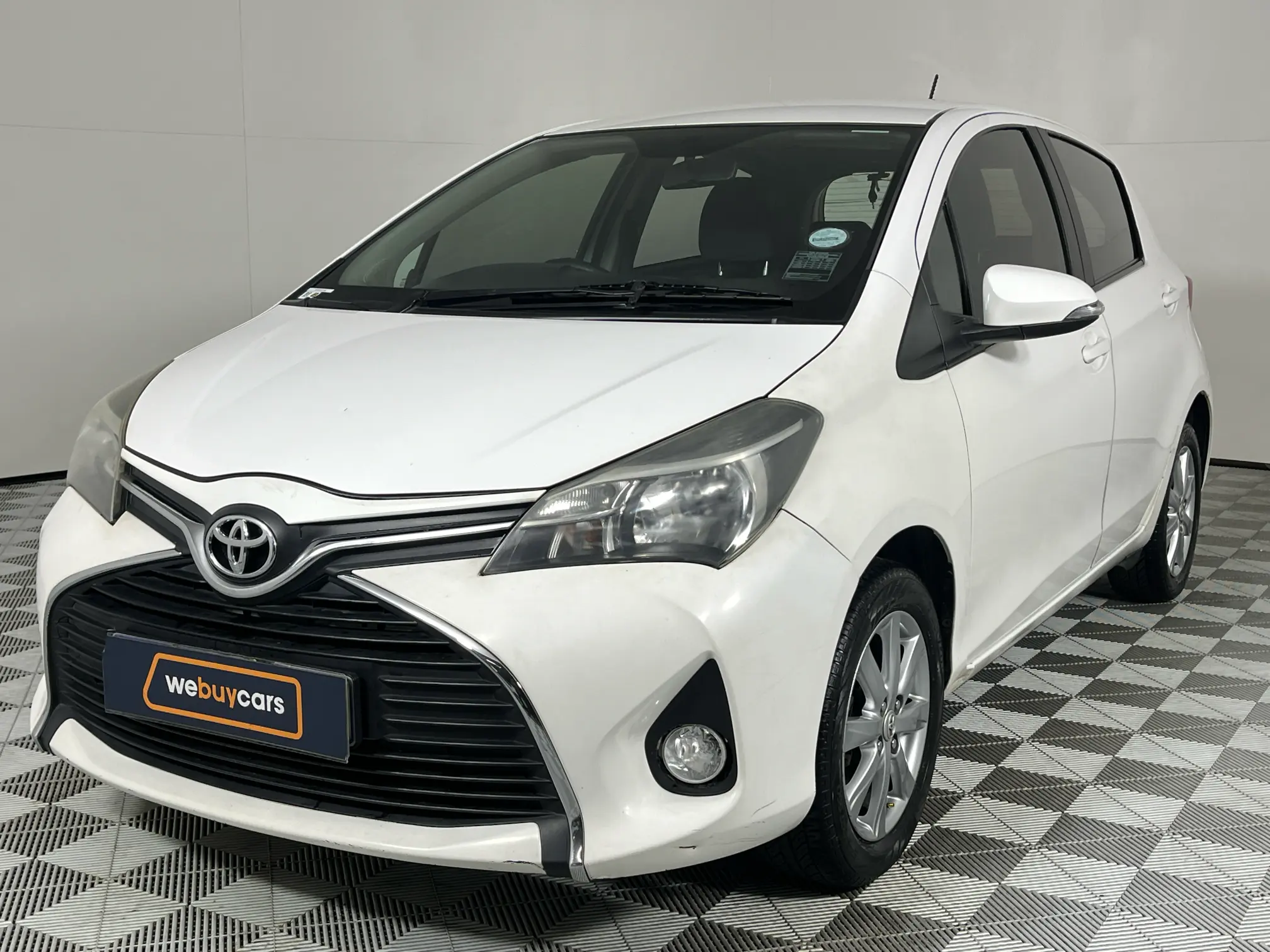 2015 Toyota Yaris 1.3 XS CVT 5-Door