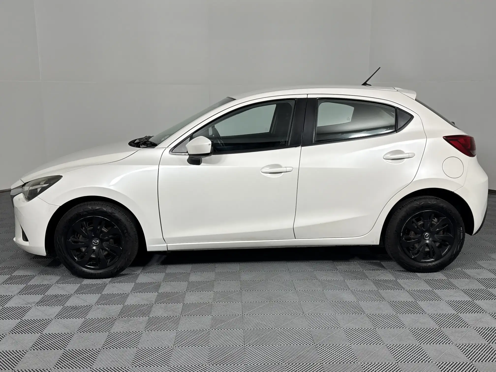Mazda Mazda 2