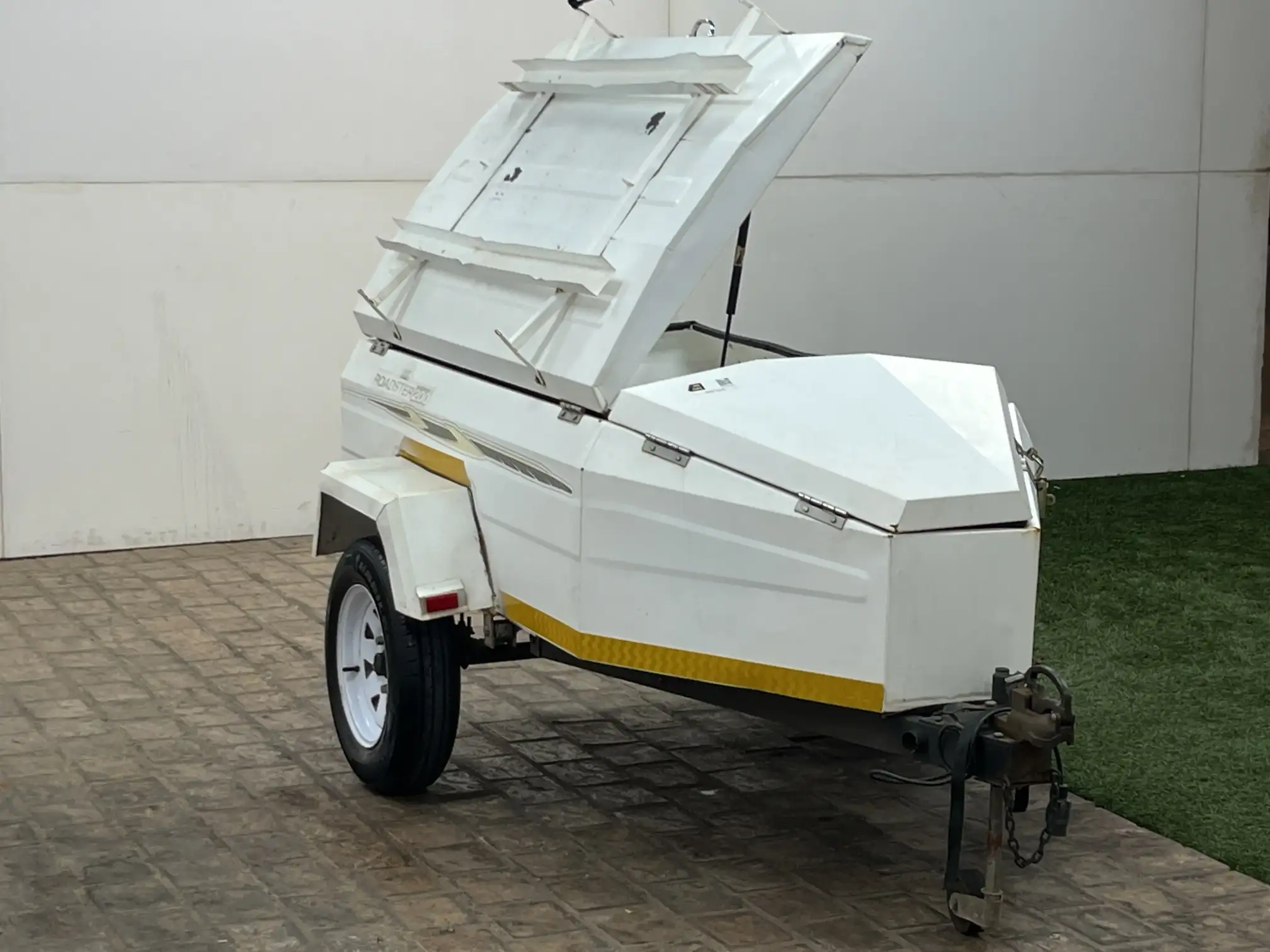 Karet Roadster