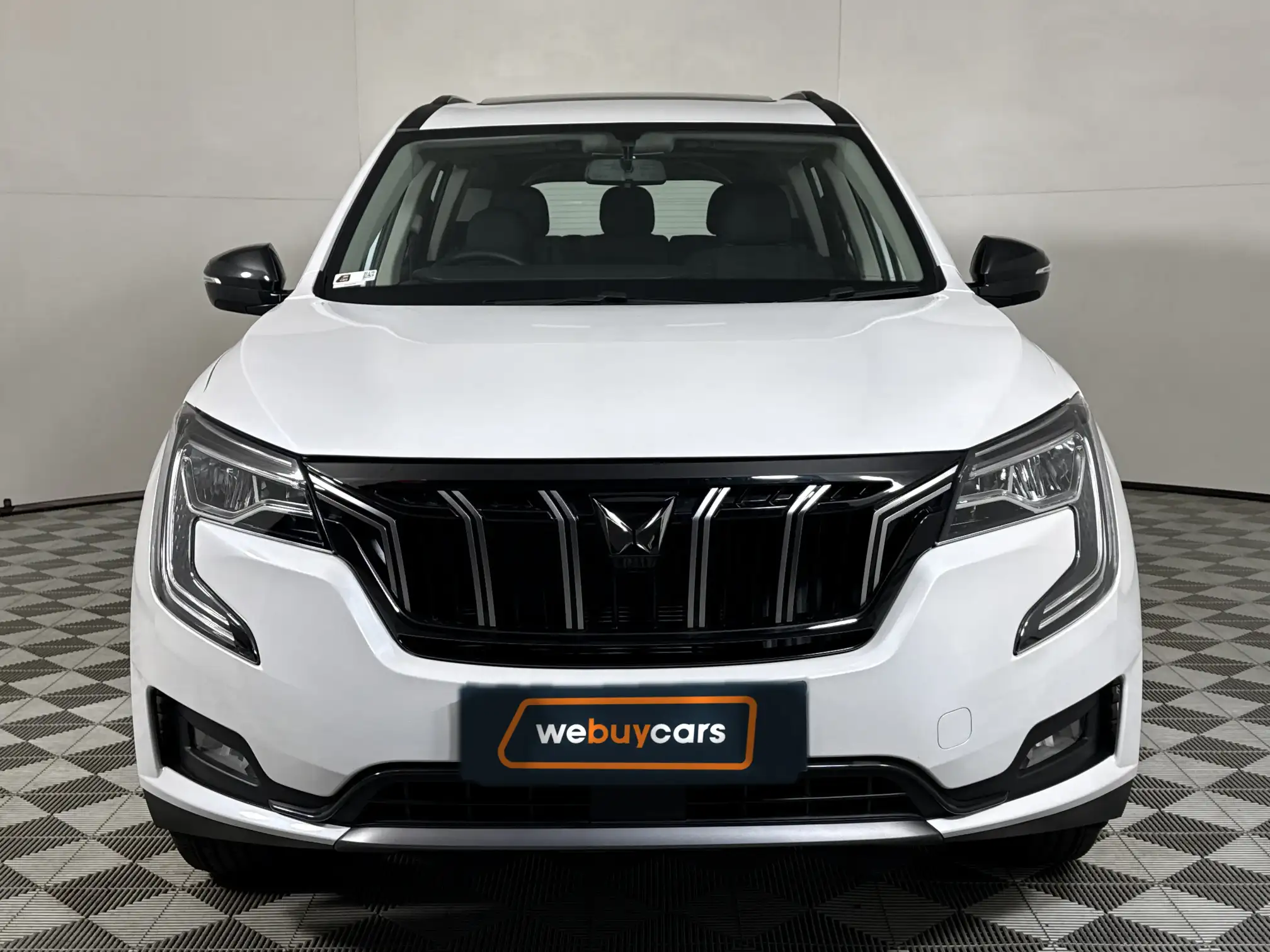 Mahindra XUV 700
