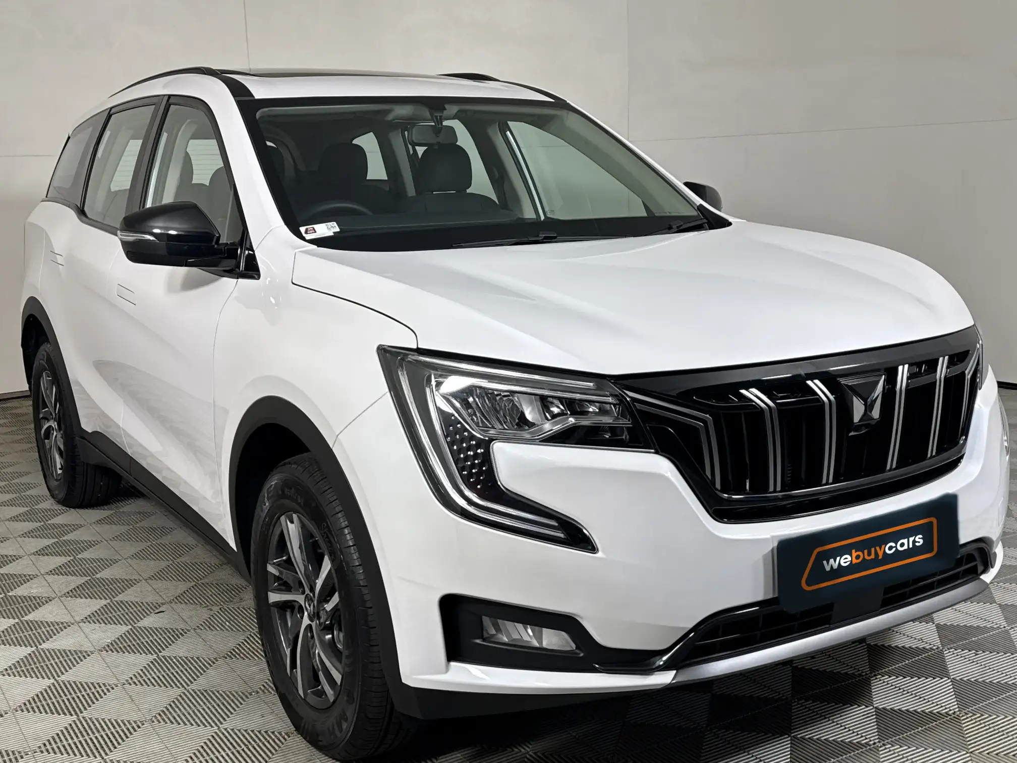 Mahindra XUV 700