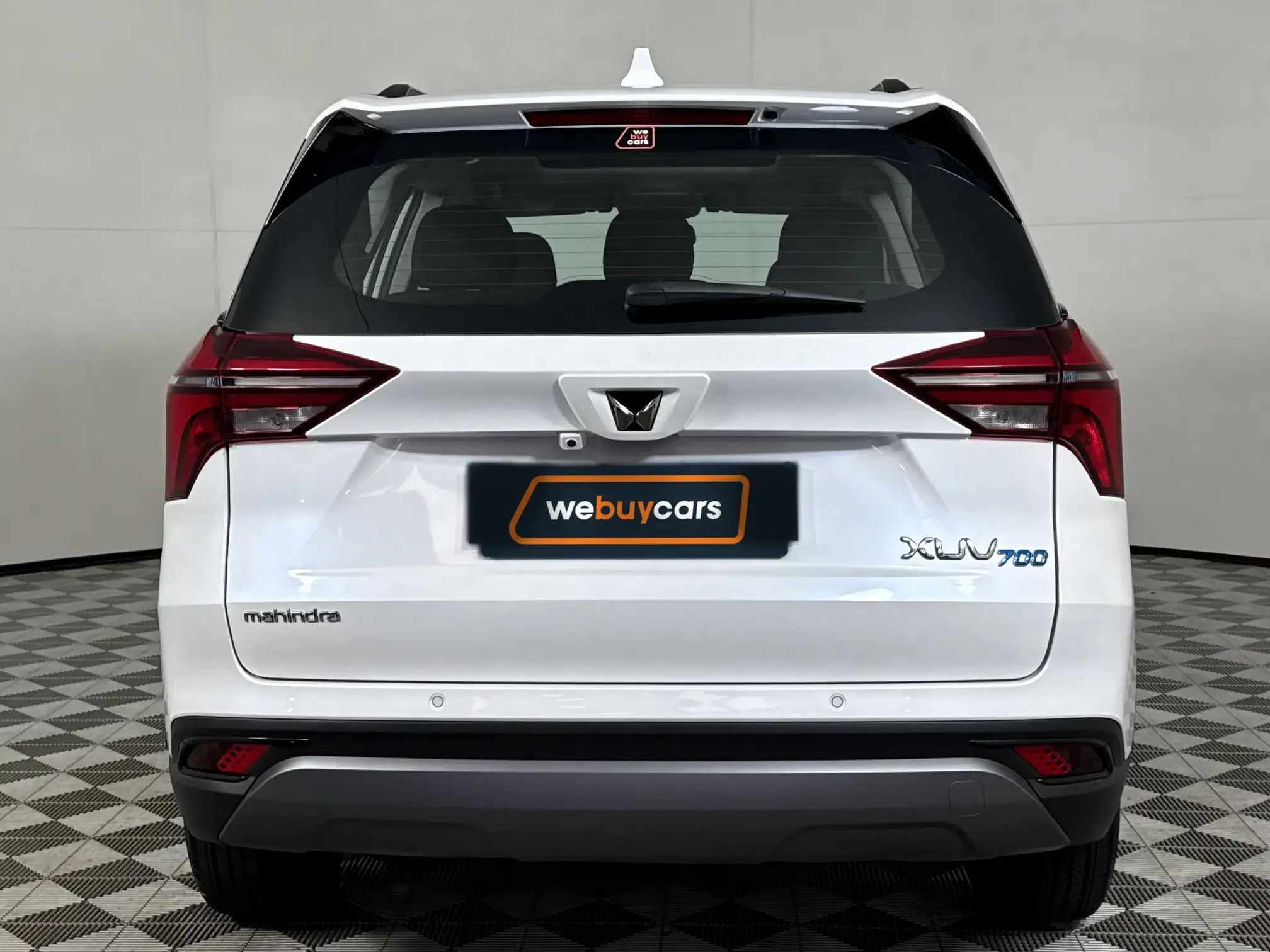 Mahindra XUV 700