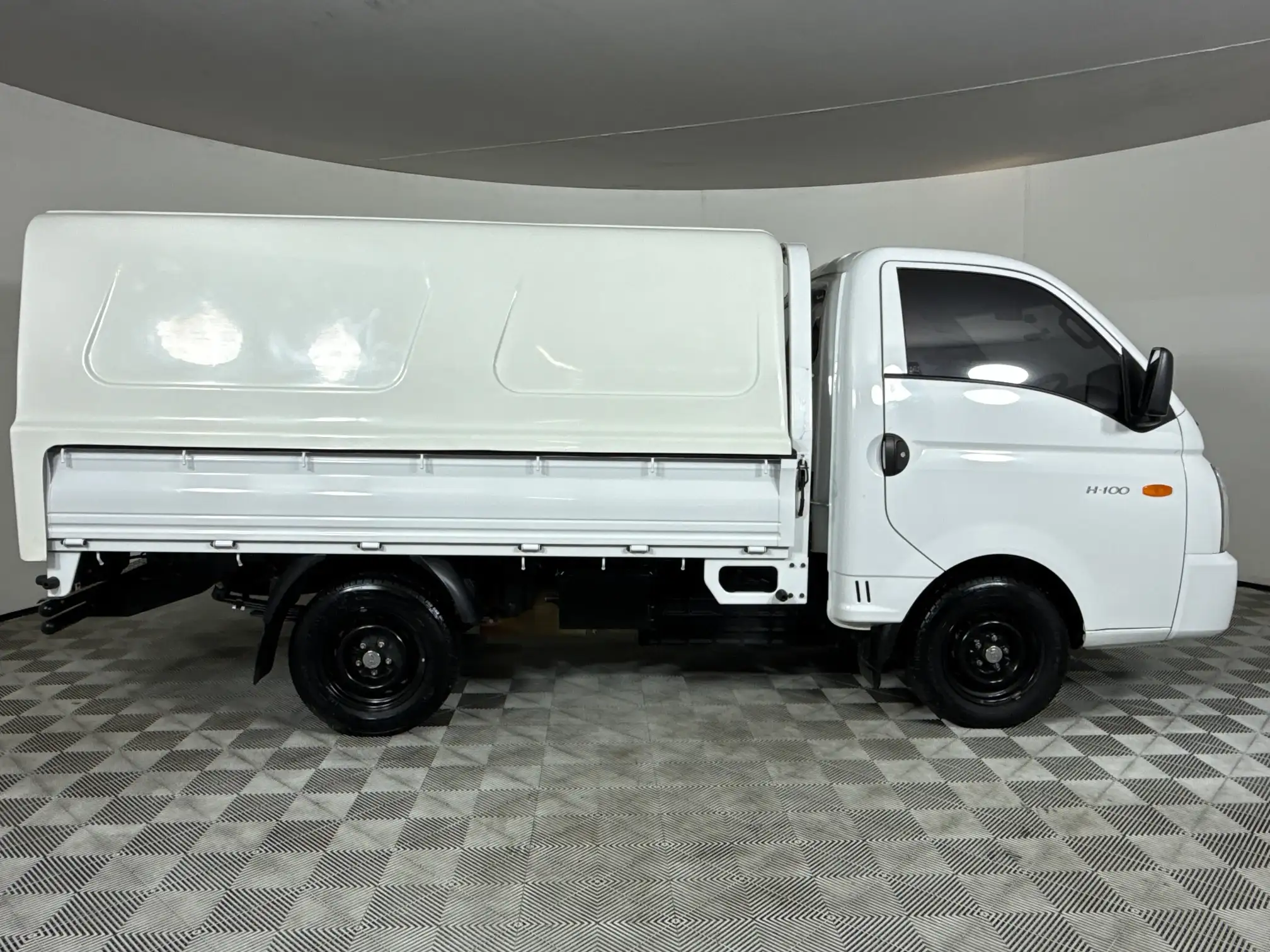 Hyundai H100