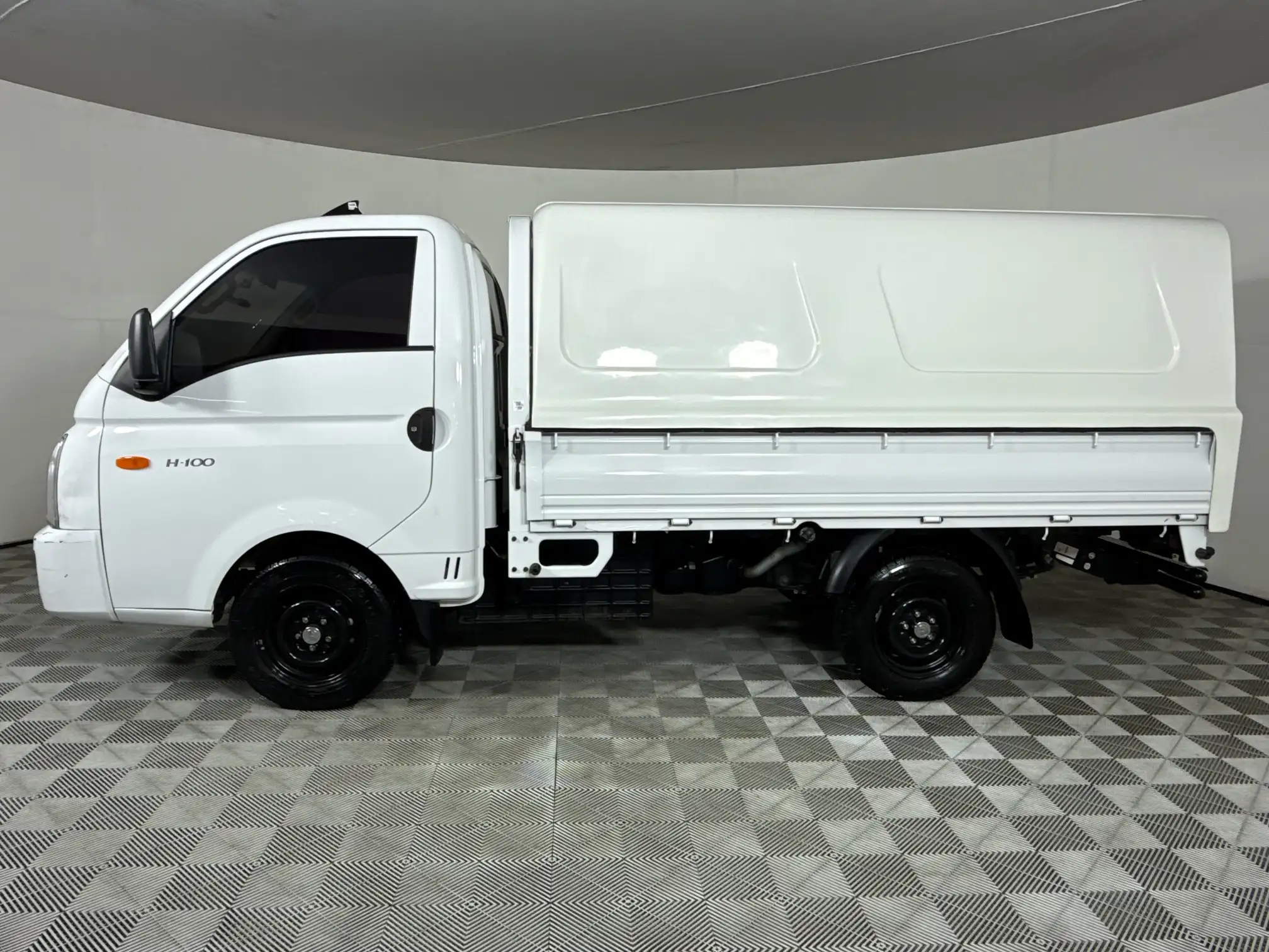 Hyundai H100