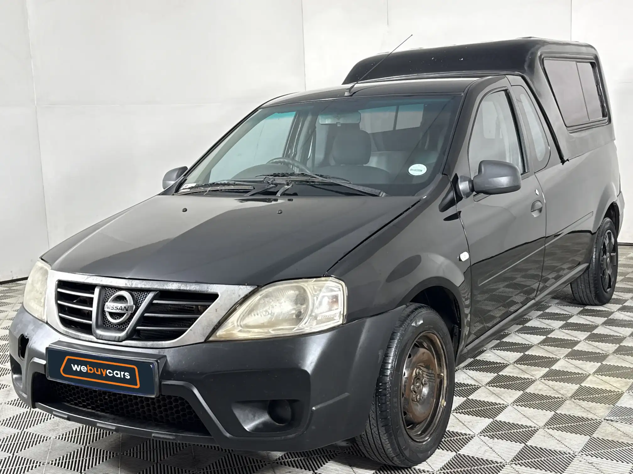 2022 Nissan NP200