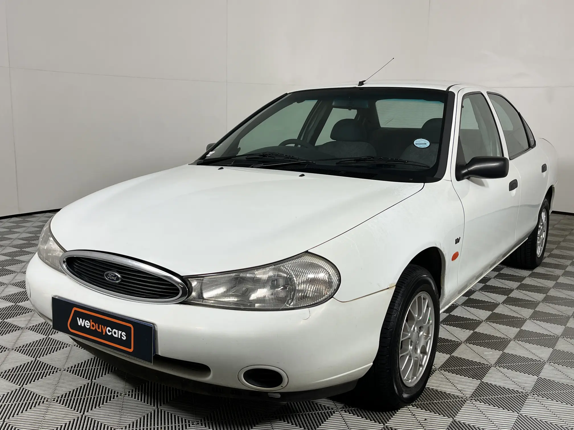 1998 Ford Mondeo 1.8i LX 4D