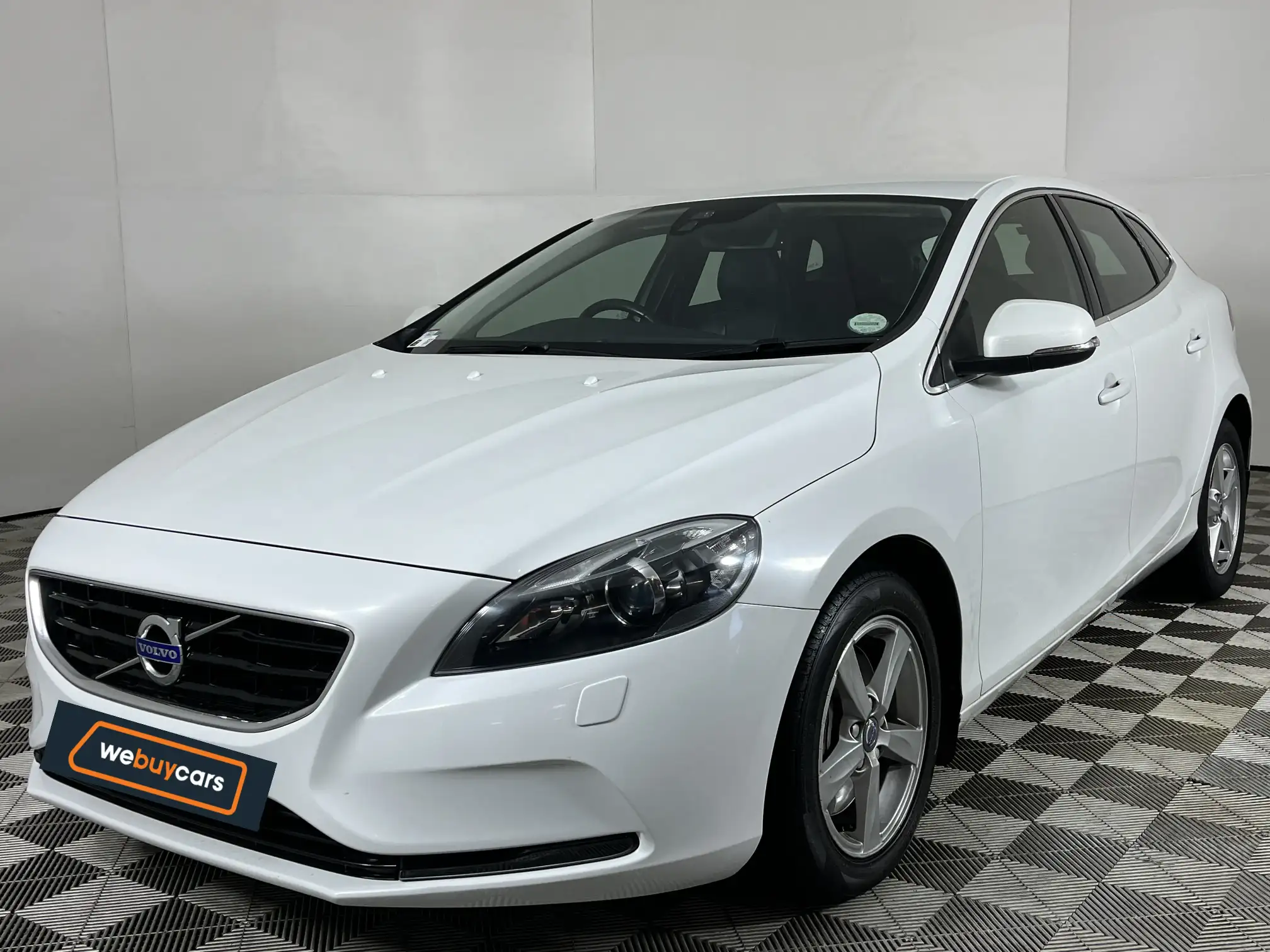 Volvo V40