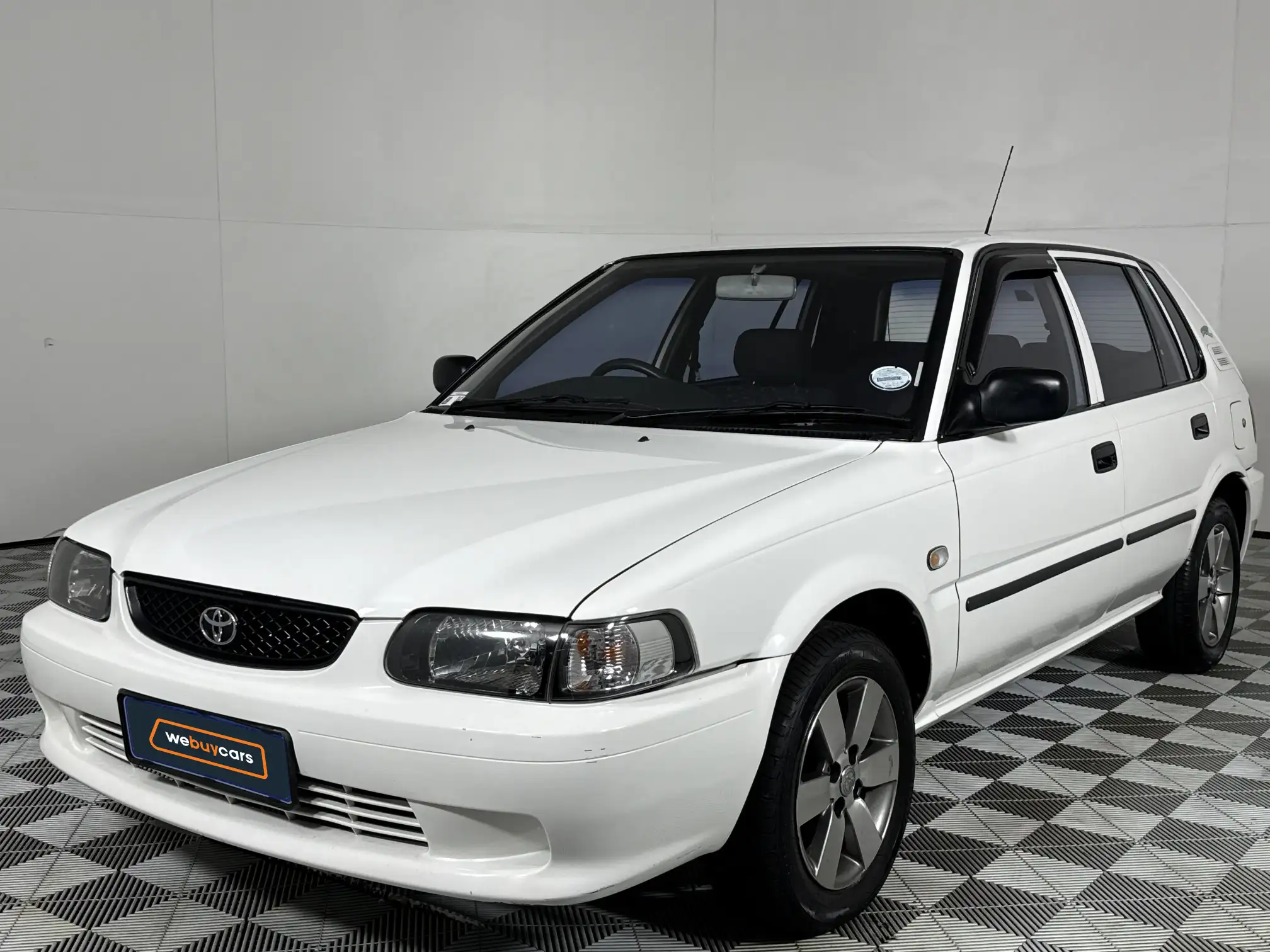 2004 Toyota Tazz