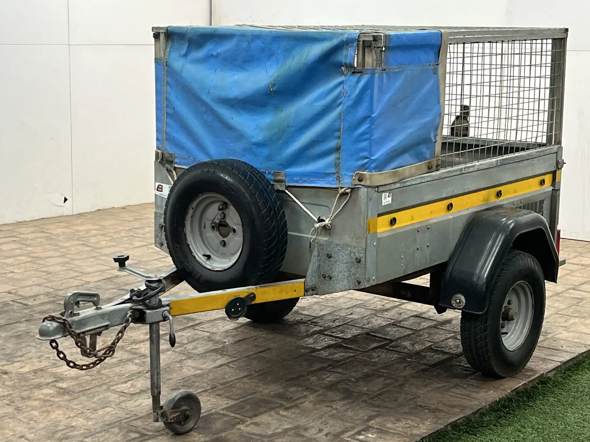 2009 Thule Sweden Box Body