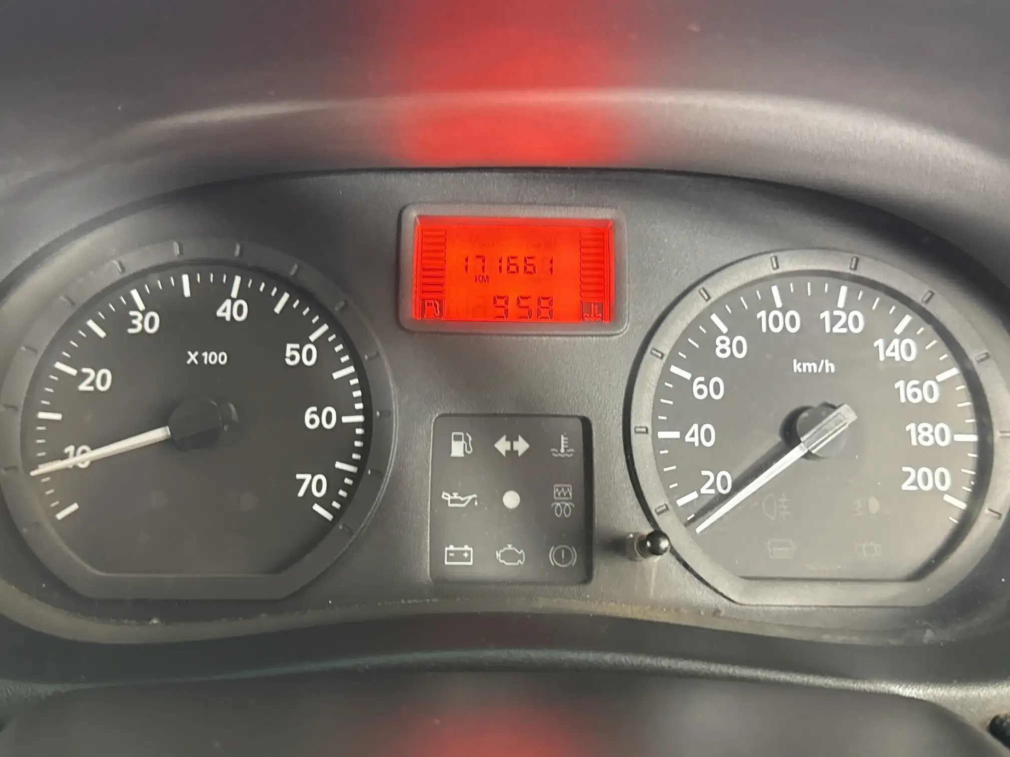 Nissan NP200