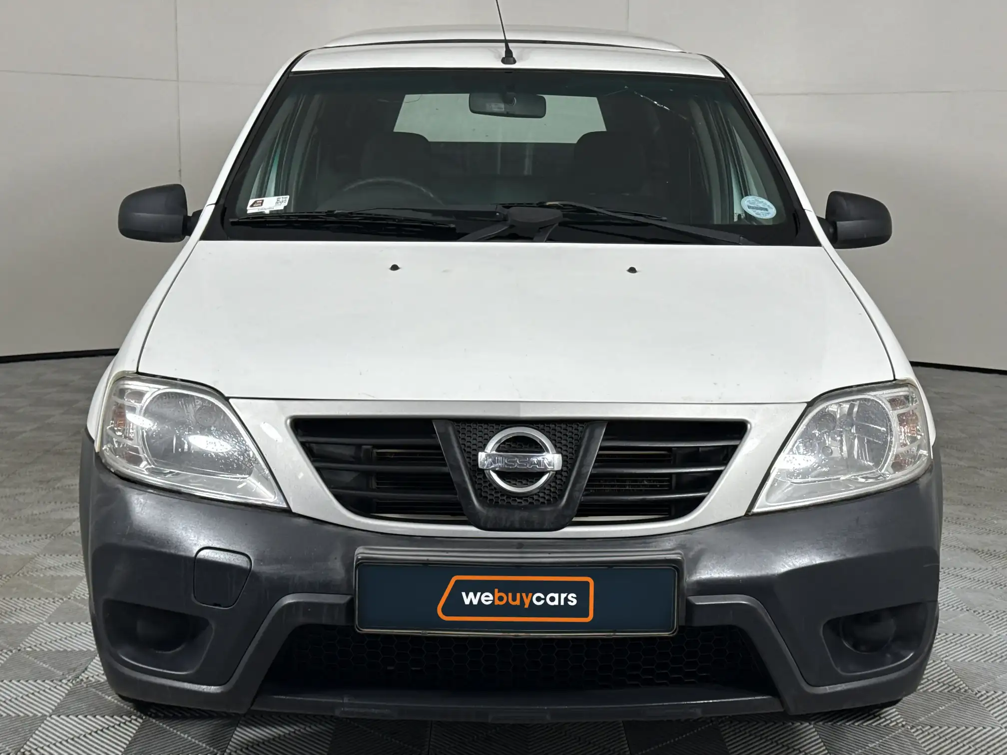 Nissan NP200