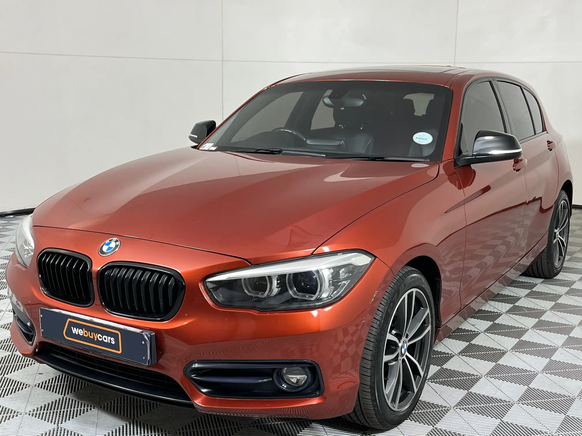 2019 BMW 1 Series 118i Edition Sport Line Shadow 5-Door Auto (F20)