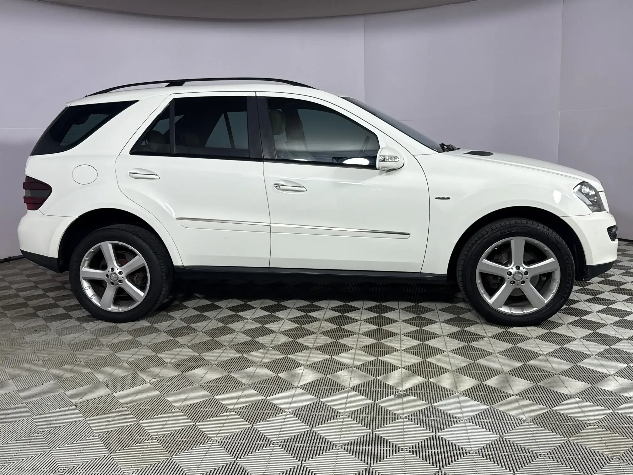 Mercedes-Benz M Class
