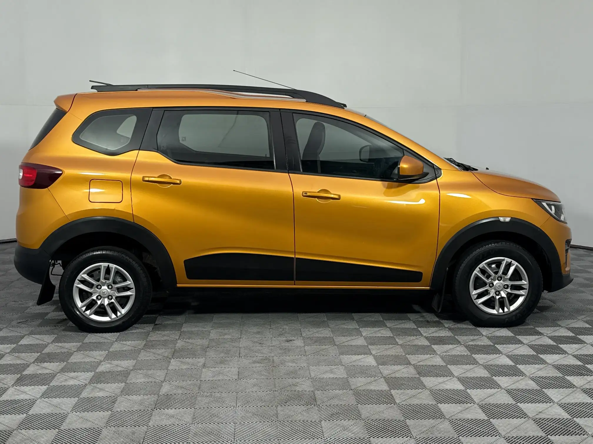 Renault Triber