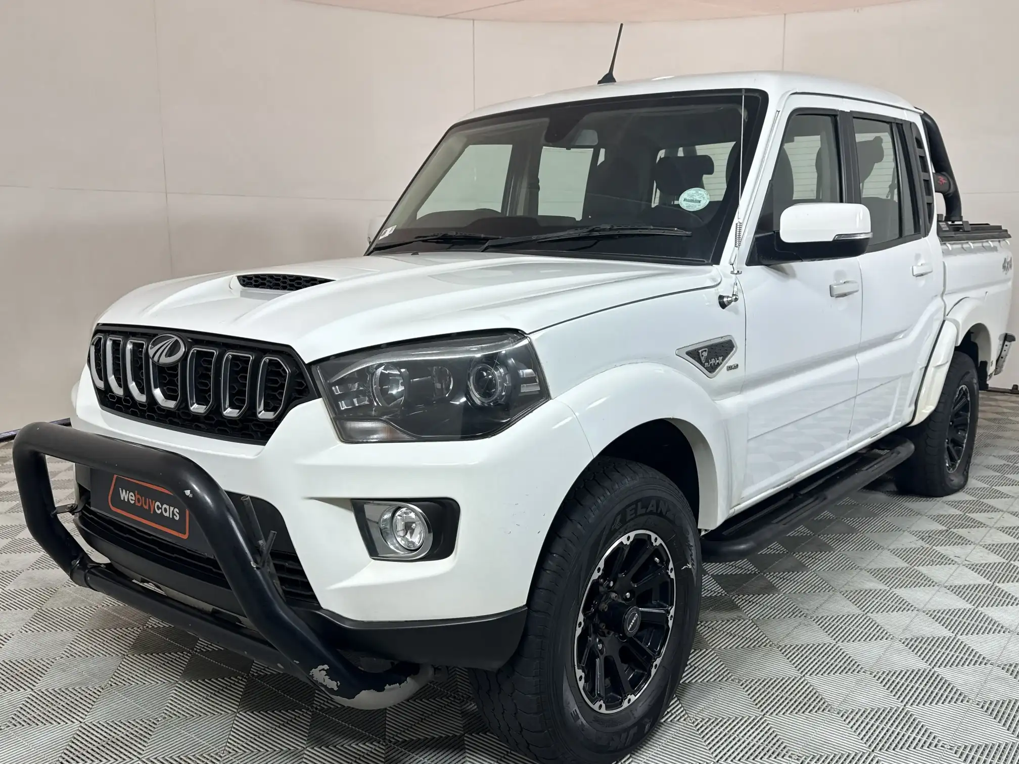 2024 Mahindra PIK UP