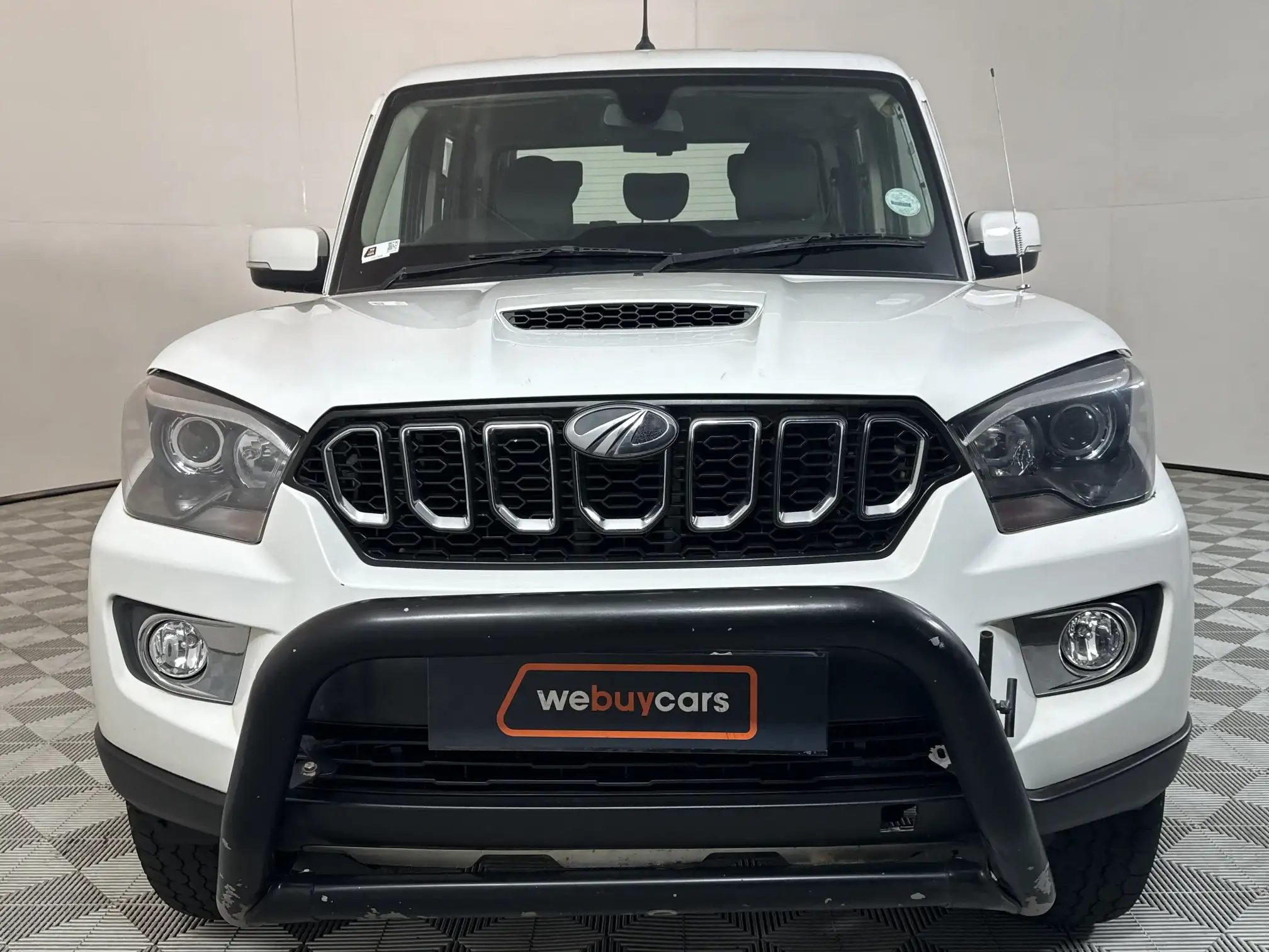 Mahindra PIK UP