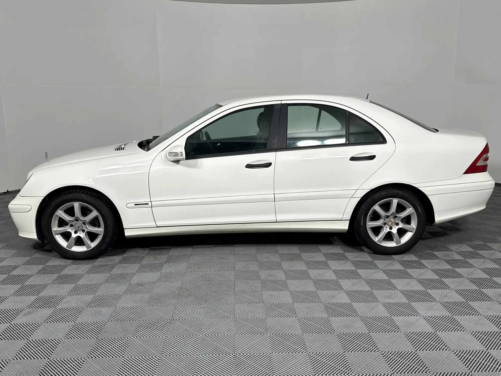 Mercedes-Benz C Class Sedan