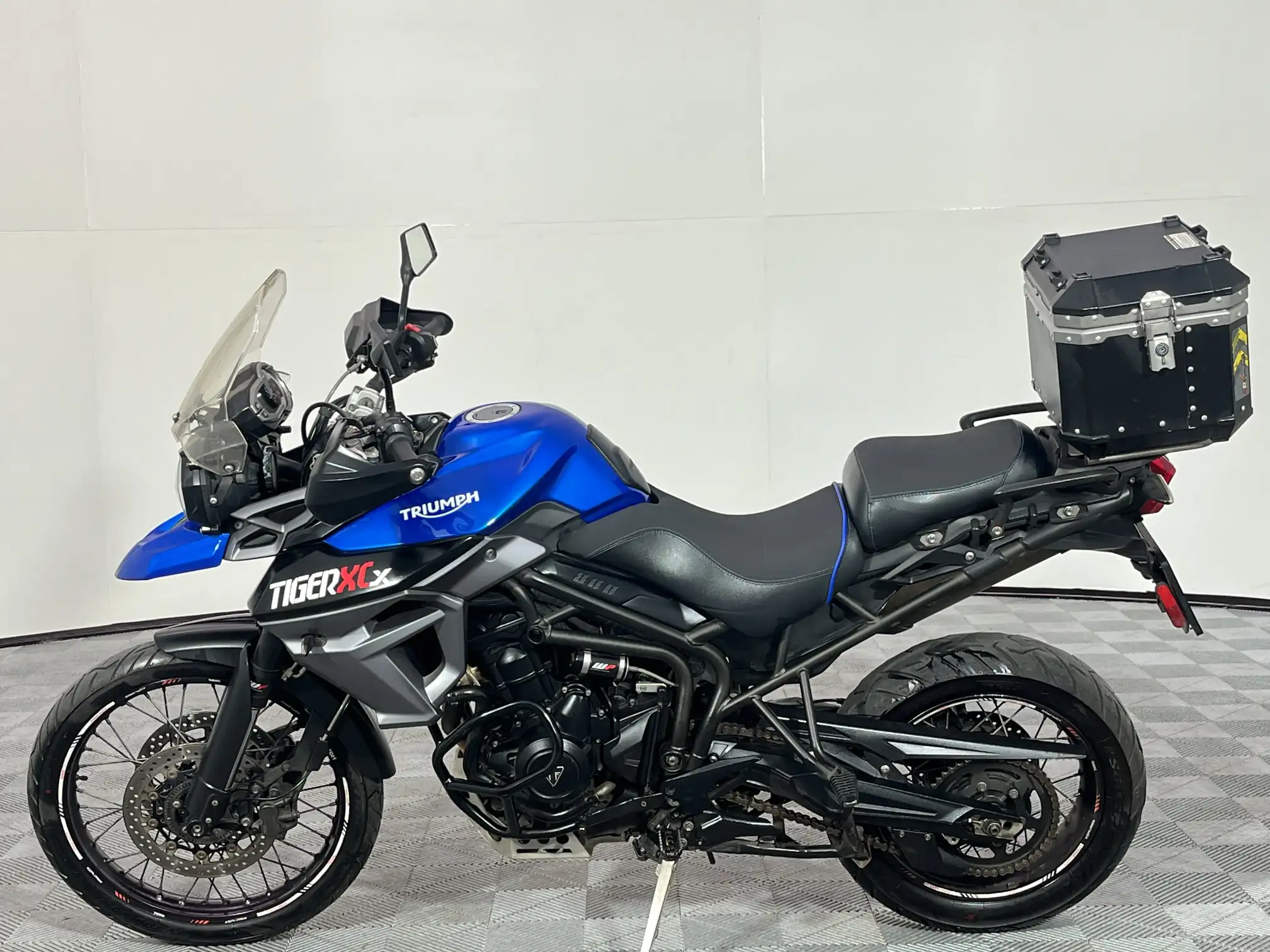 82年製·ビンテージ!TRITMPH “TRITMPH ON TOUR”黒　S B68D148110.webp