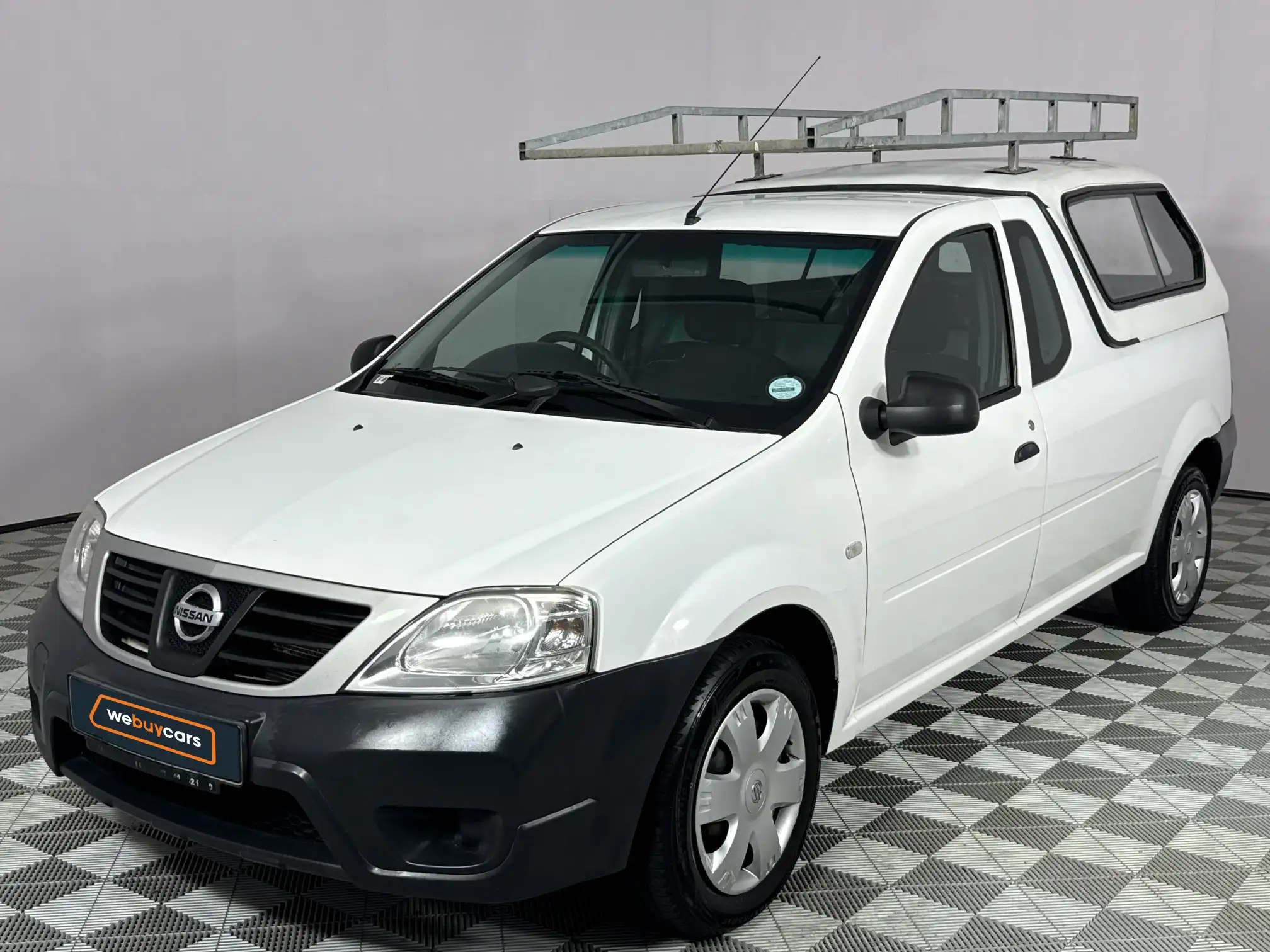 2020 Nissan NP200