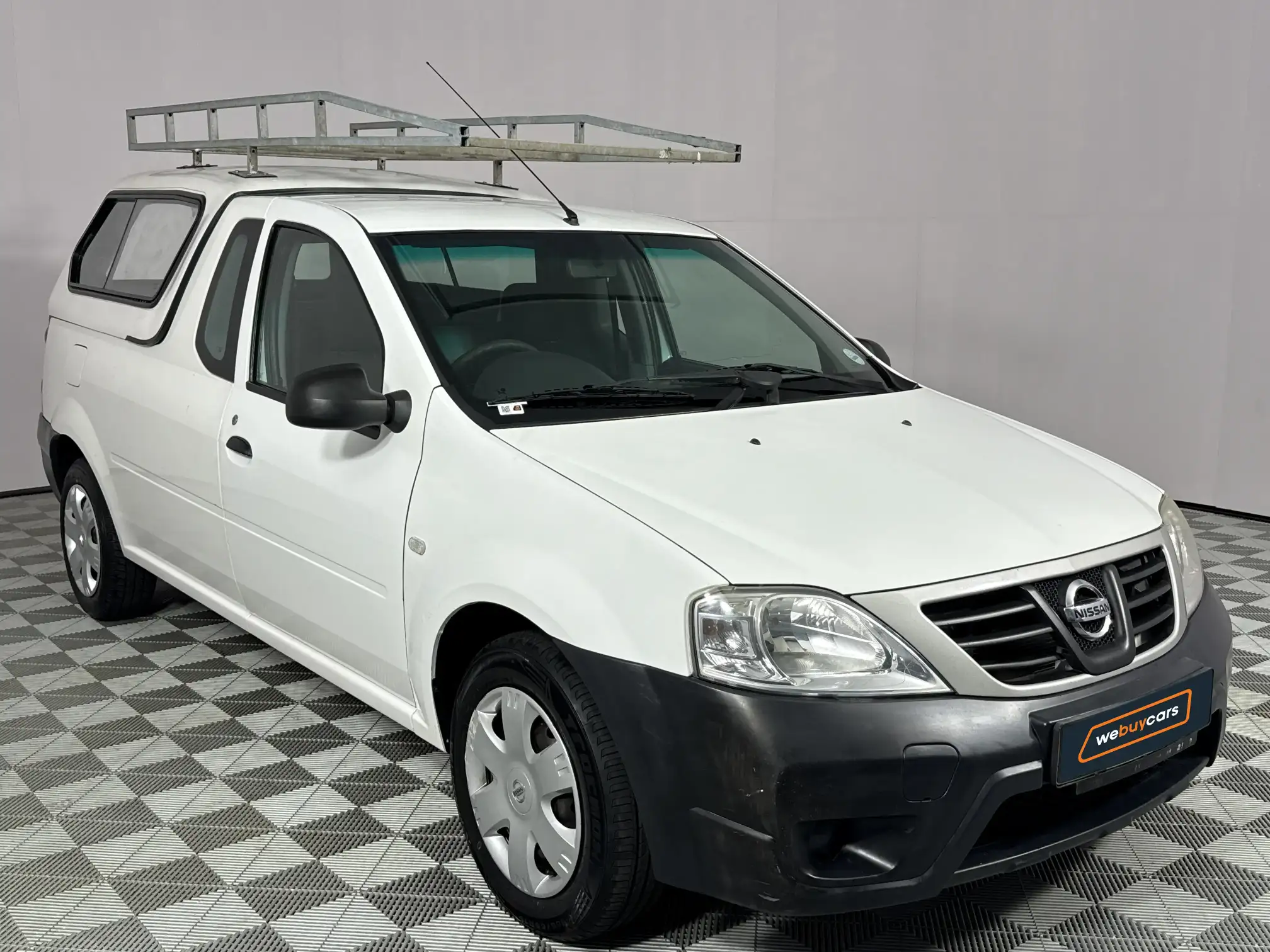 Nissan NP200