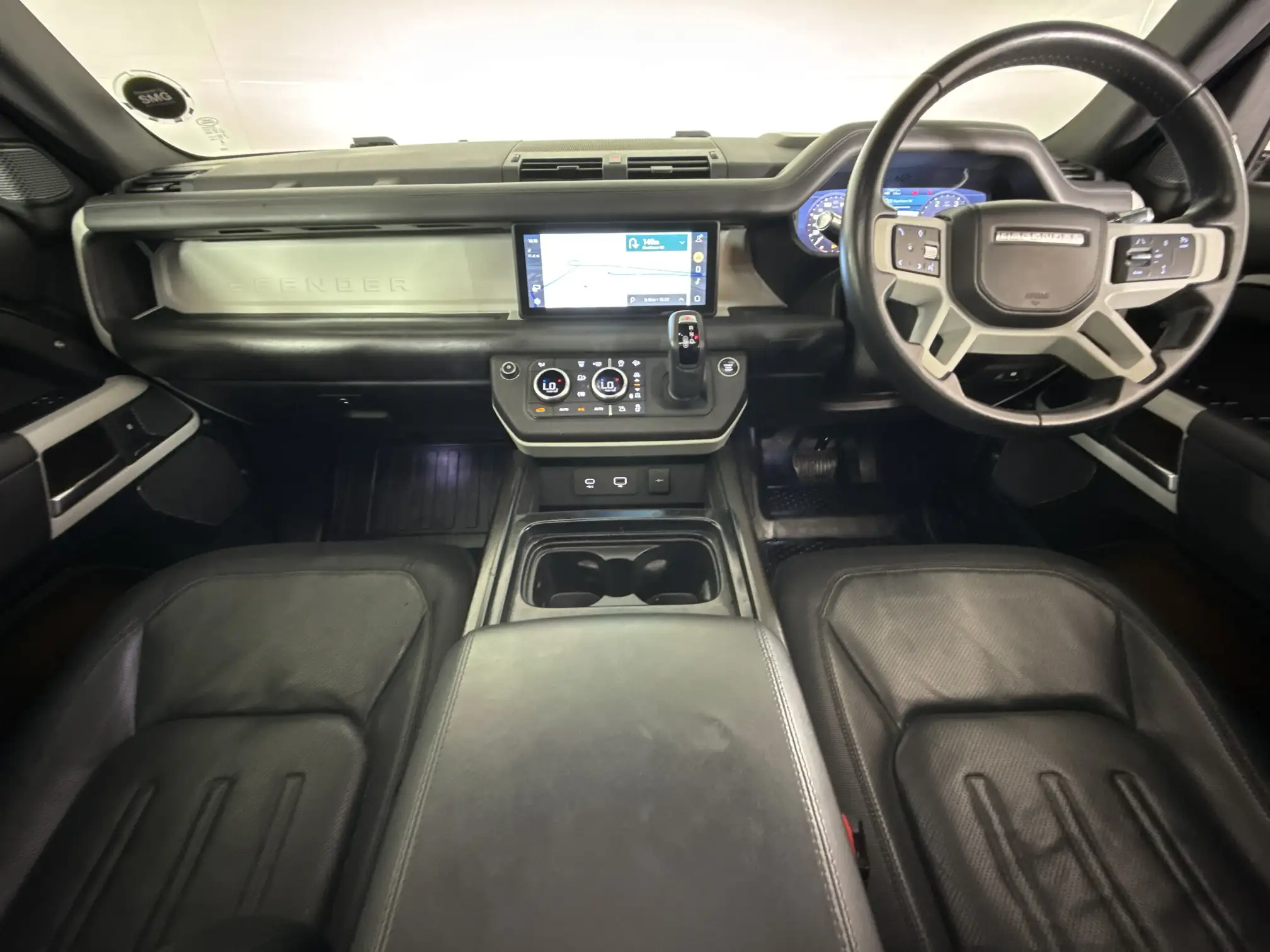 Land Rover Defender 110