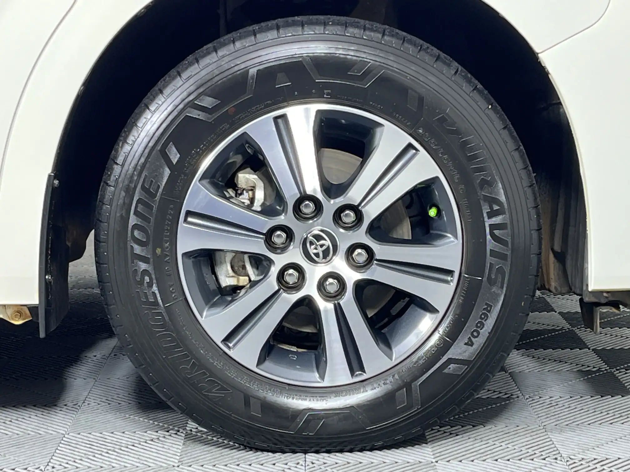 Toyota Quantum