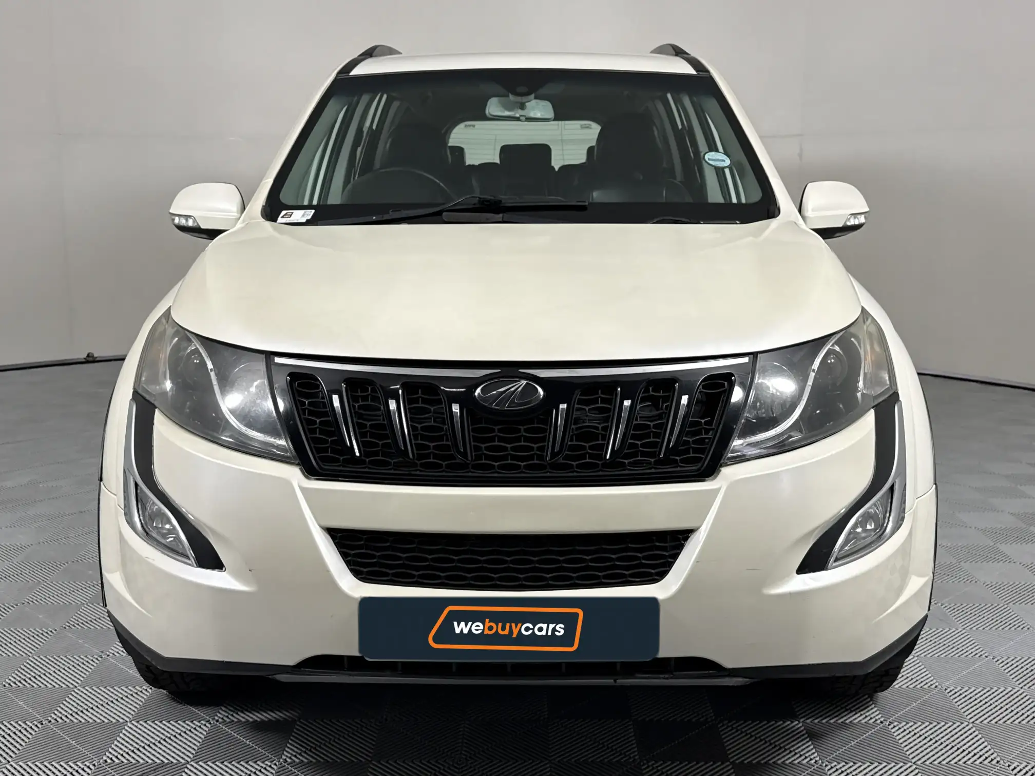 Mahindra XUV