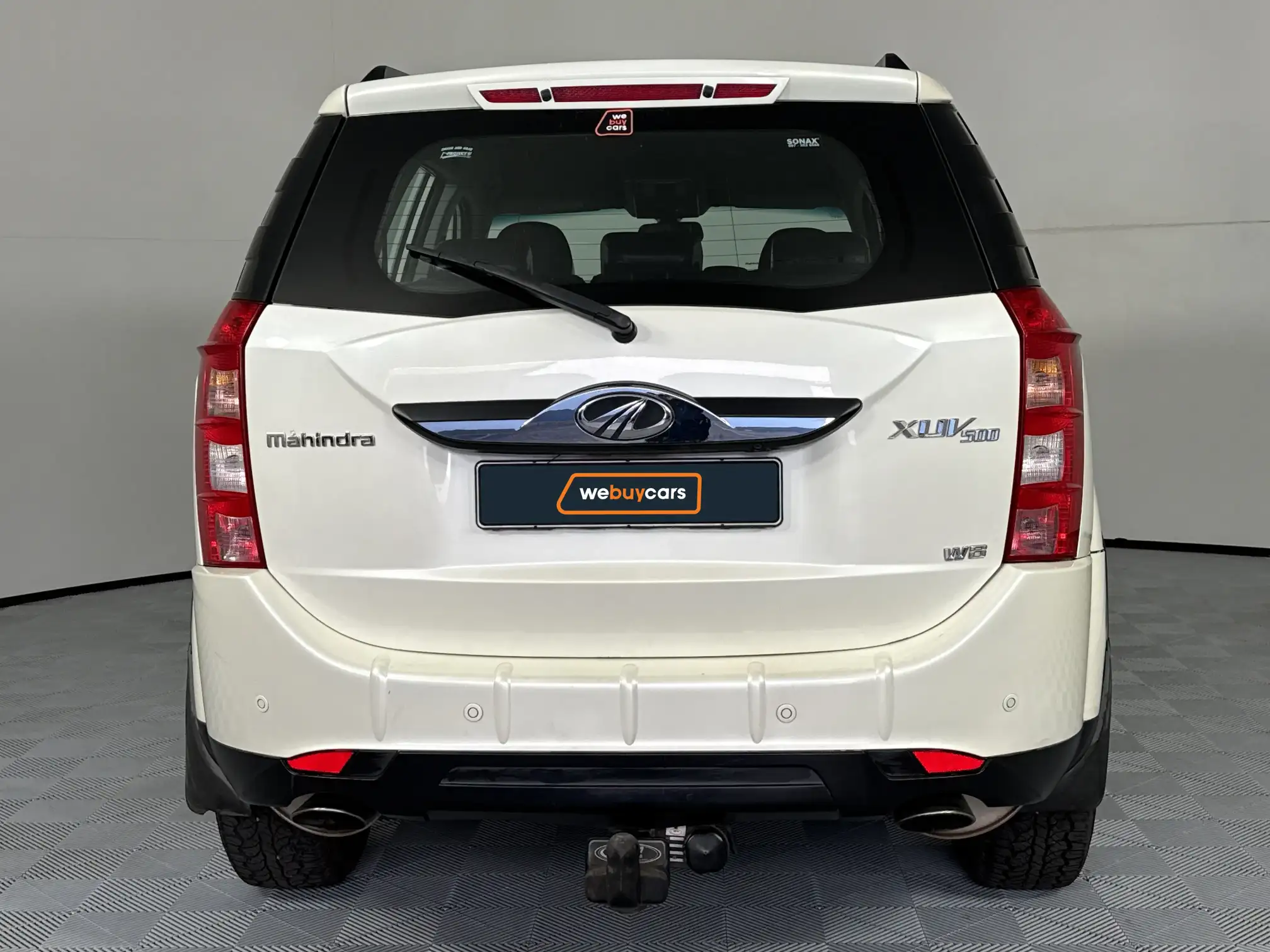 Mahindra XUV