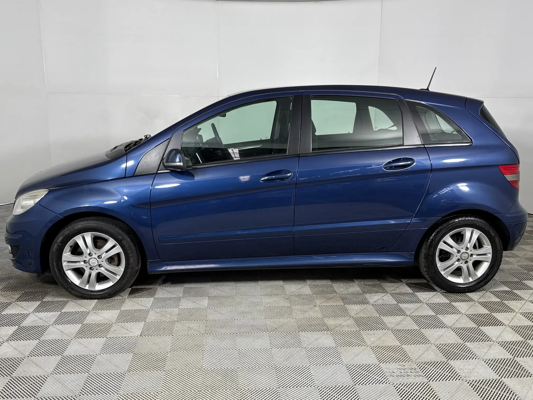 Mercedes-Benz B Class