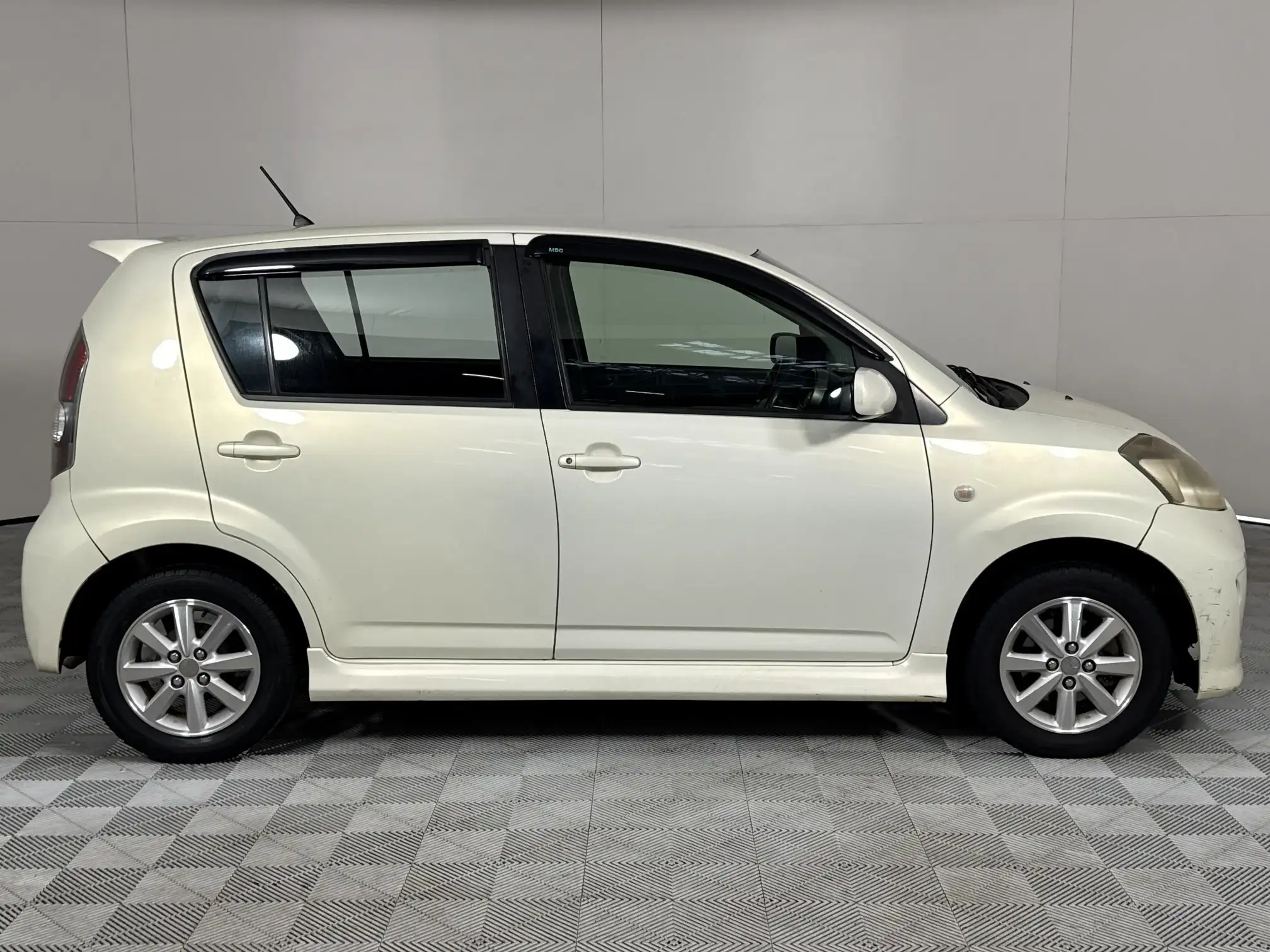 Daihatsu Sirion